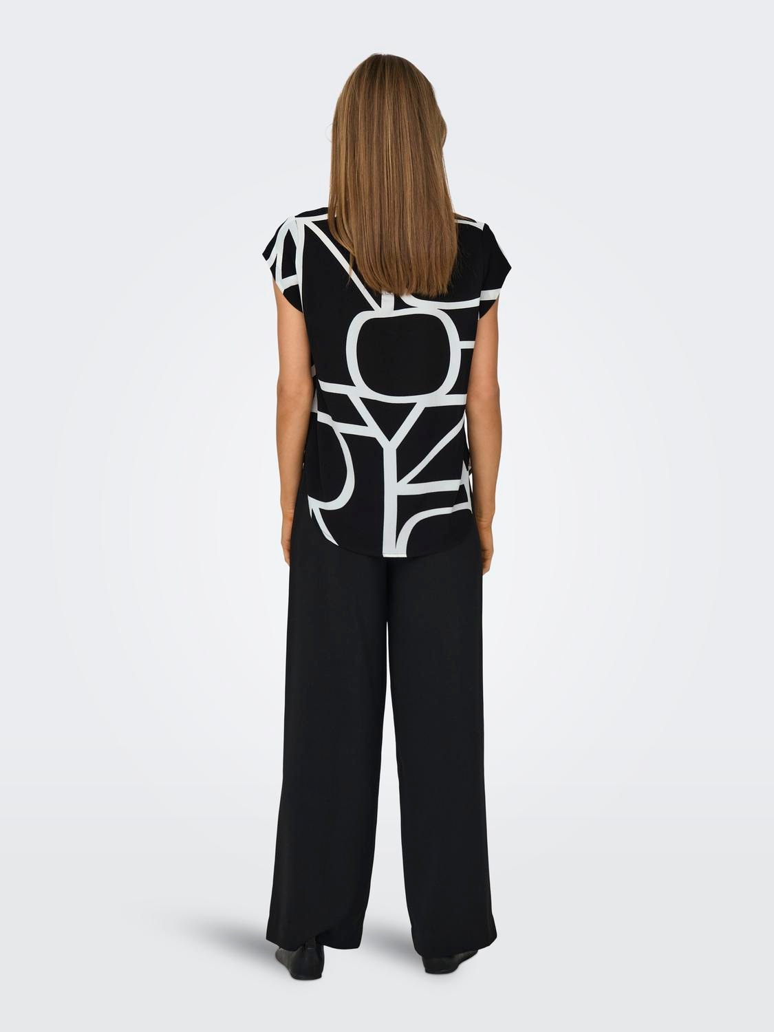 ONLY Shirtbluse »ONLVIC S/S AOP TOP NOOS PTM«, mit Allover Druck