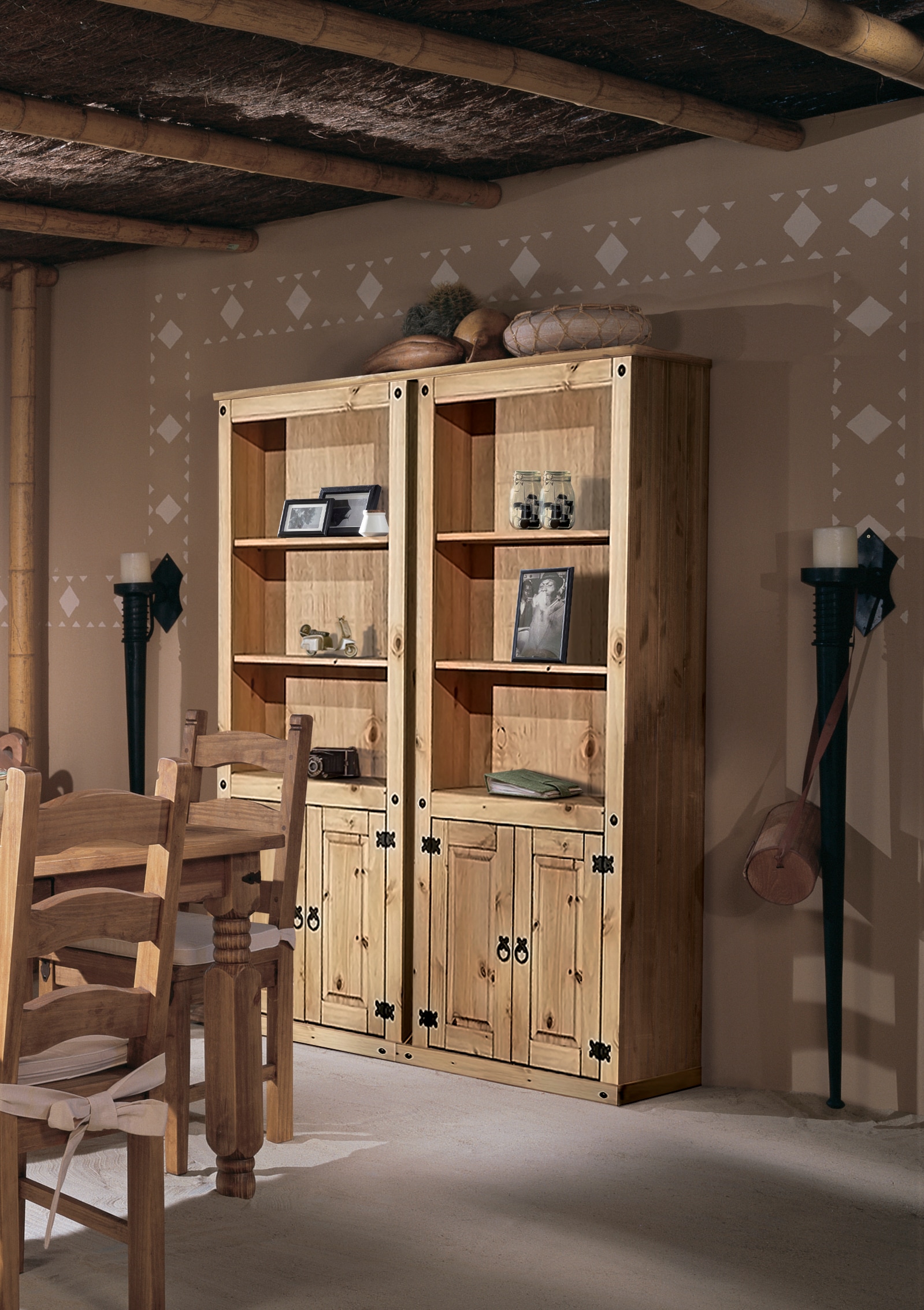 Möbilia Stauraumschrank mit sichtbarer Maserung