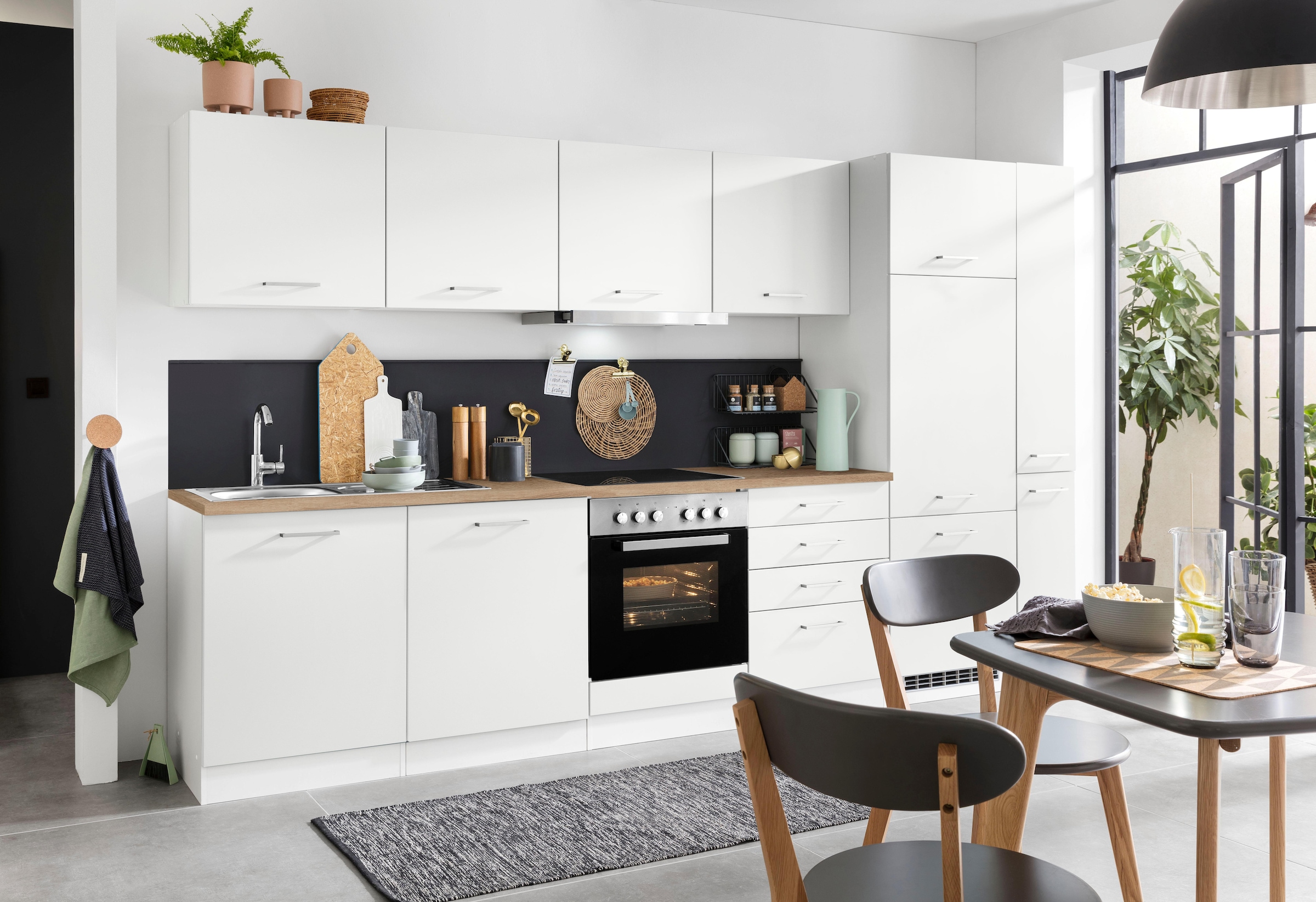 KOCHSTATION Küchenzeile »KS-Visby«, mit E-Geräten, Breite 330 cm inkl. Kühlschrank und Geschirrspüler