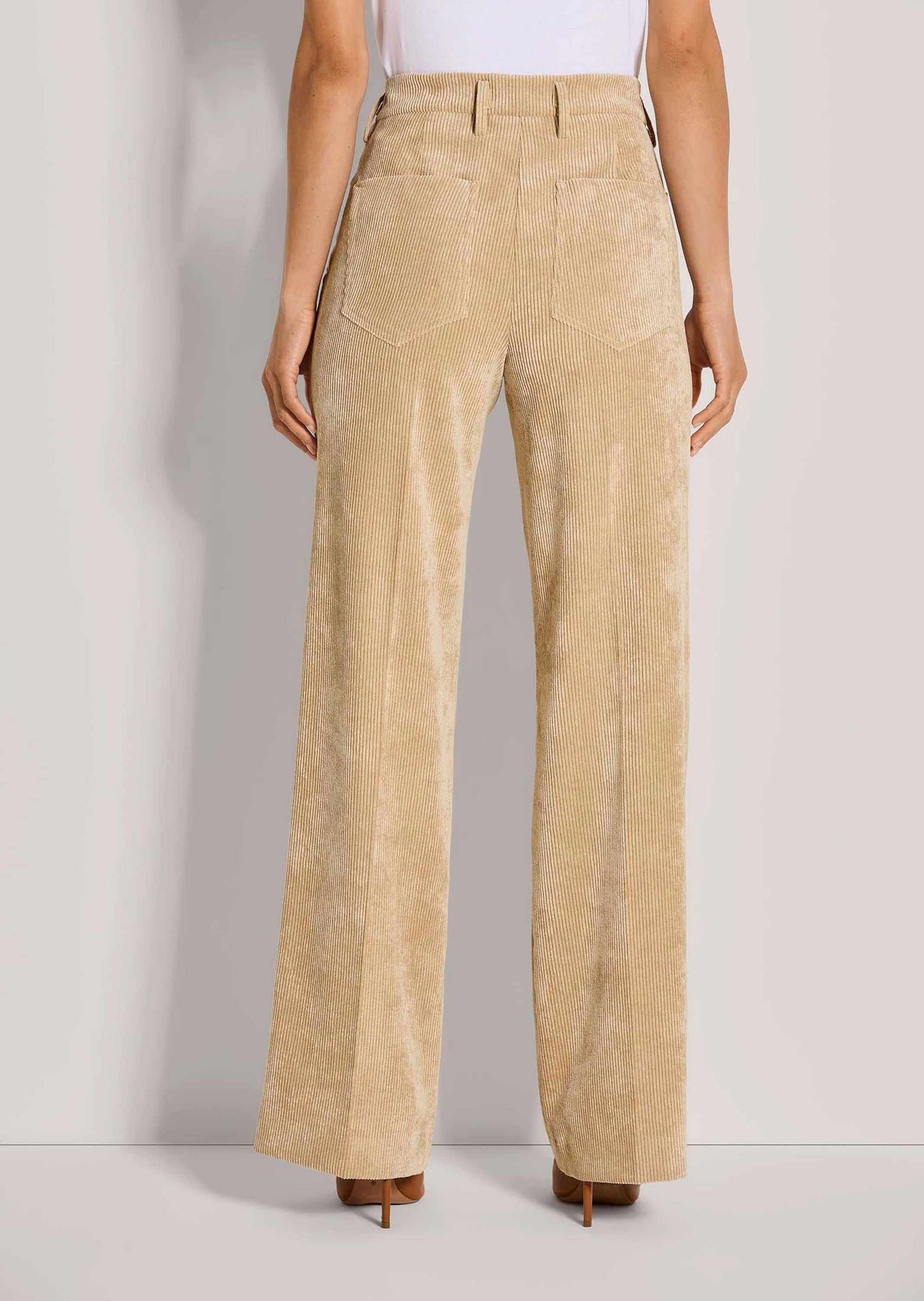 MADELEINE Cordhose »Cordhose Weite Cordhose mit Bügelfalten«