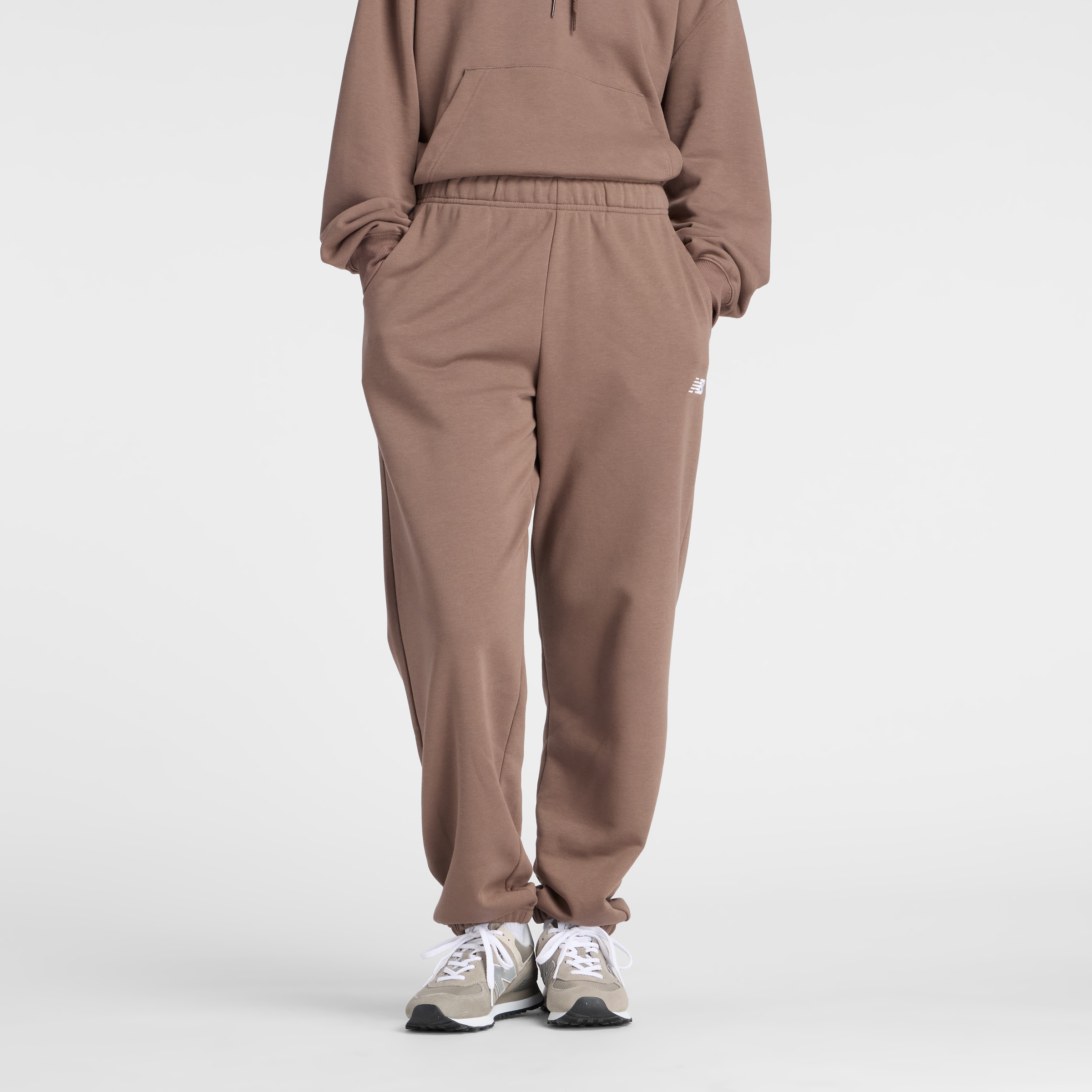 New Balance Jogginghose »SPORT ESSENTIALS FRENCH TERRY JOGGER«  lockere Passform