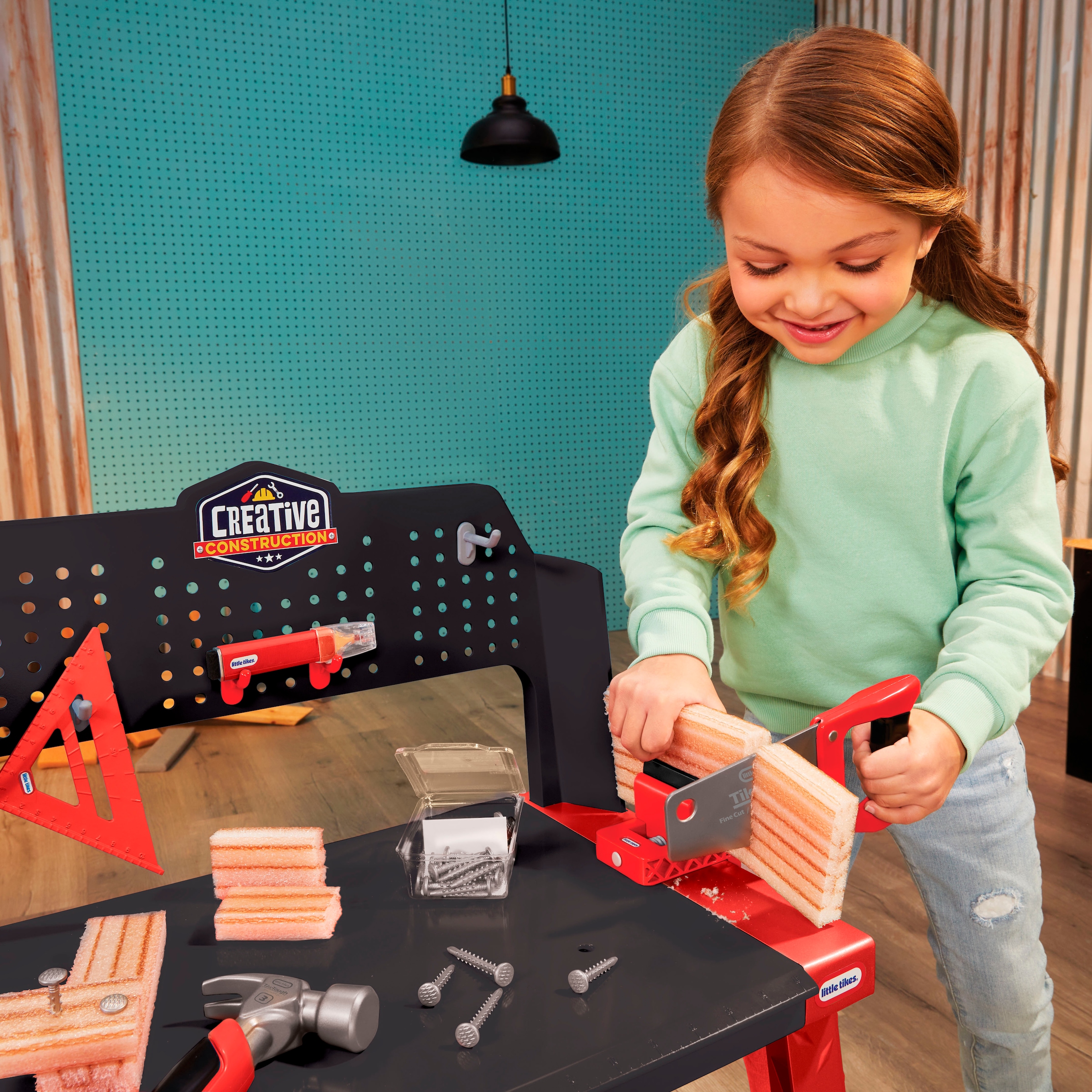 Little Tikes® Spielwerkbank »Creative Construction - Werkbank« mit Zubehör