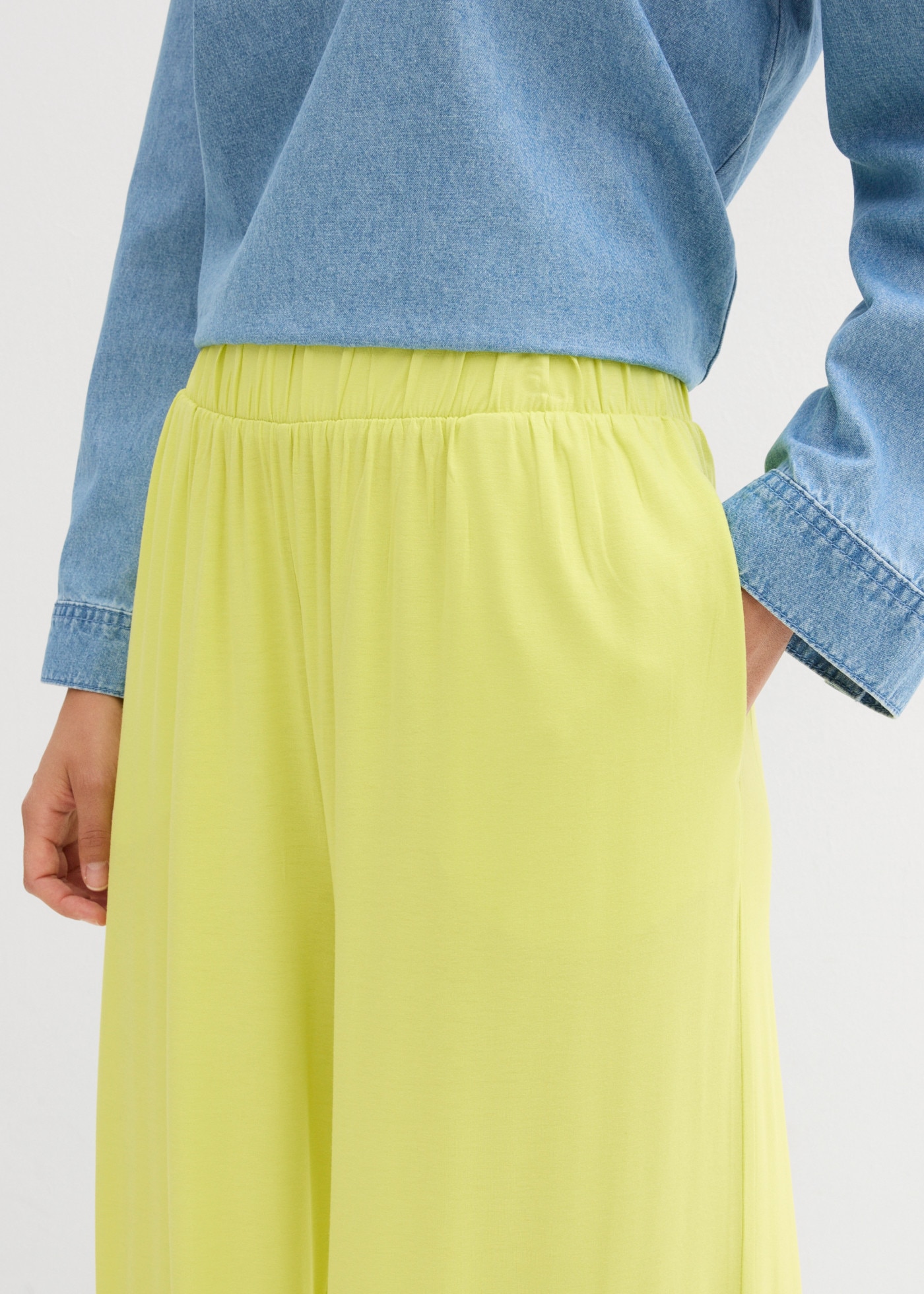bonprix Culotte  lockere Passform, aus Viskose und Elasthan, 7/8-Länge