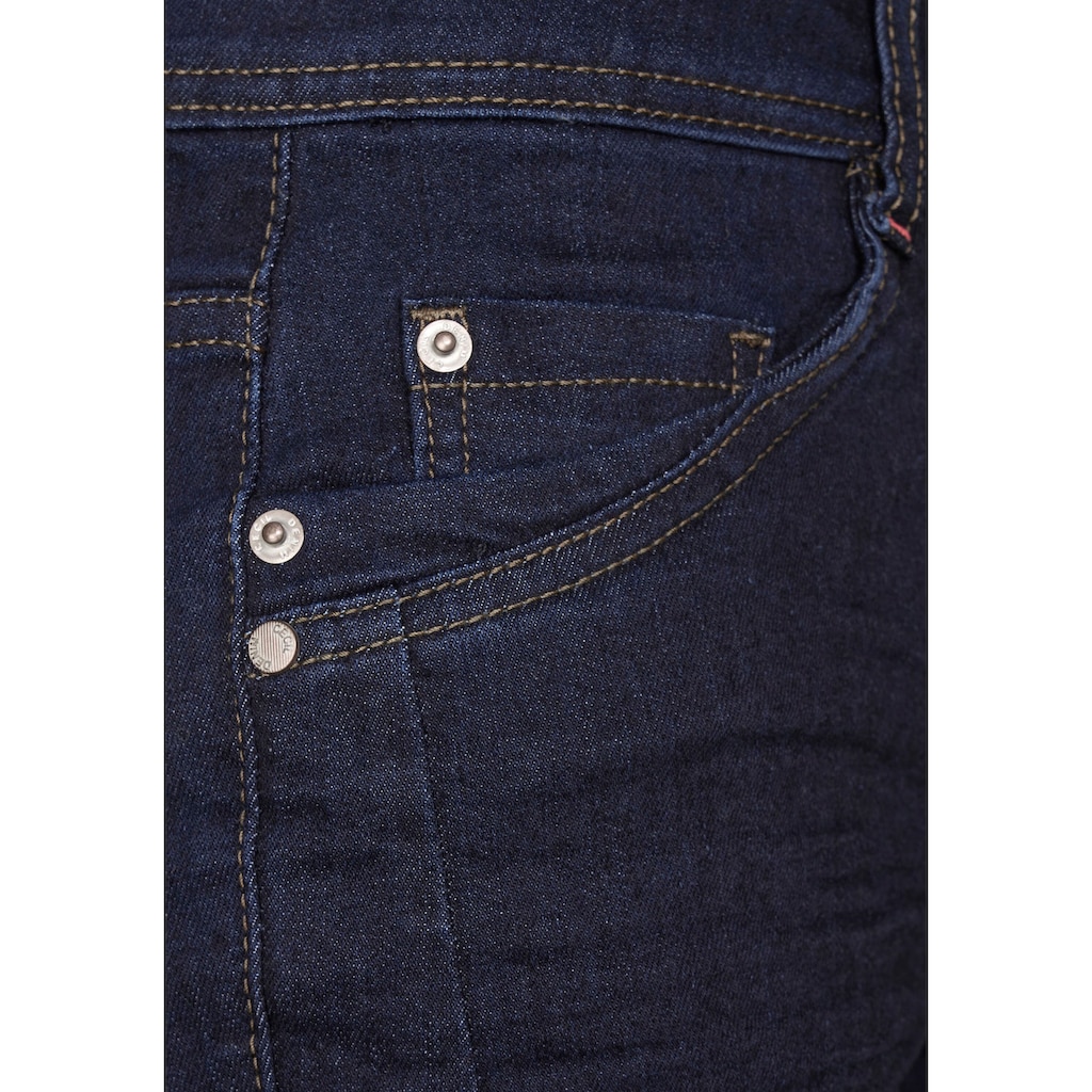 Cecil Slim-fit-Jeans, mit dunkelblauer Waschung