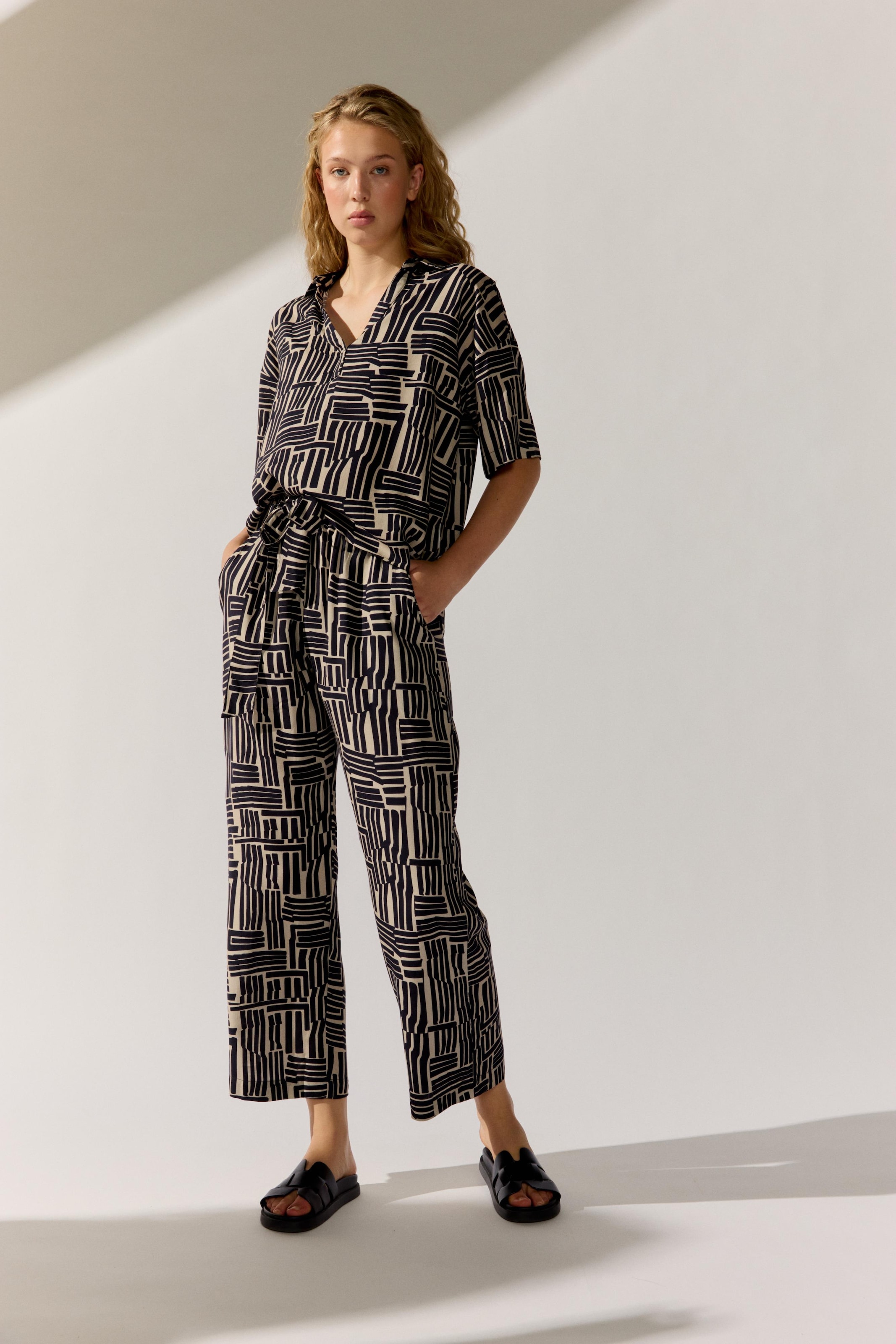 THE FASHION PEOPLE Druckbluse