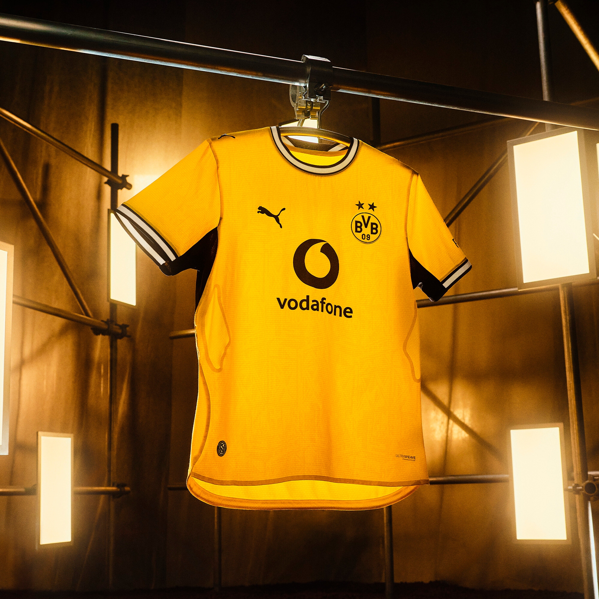 PUMA Fußballtrikot »BVB HOME JERSEY REPLICA JR« für Jugendliche, mit Print-Applikationen, atmungsaktiv