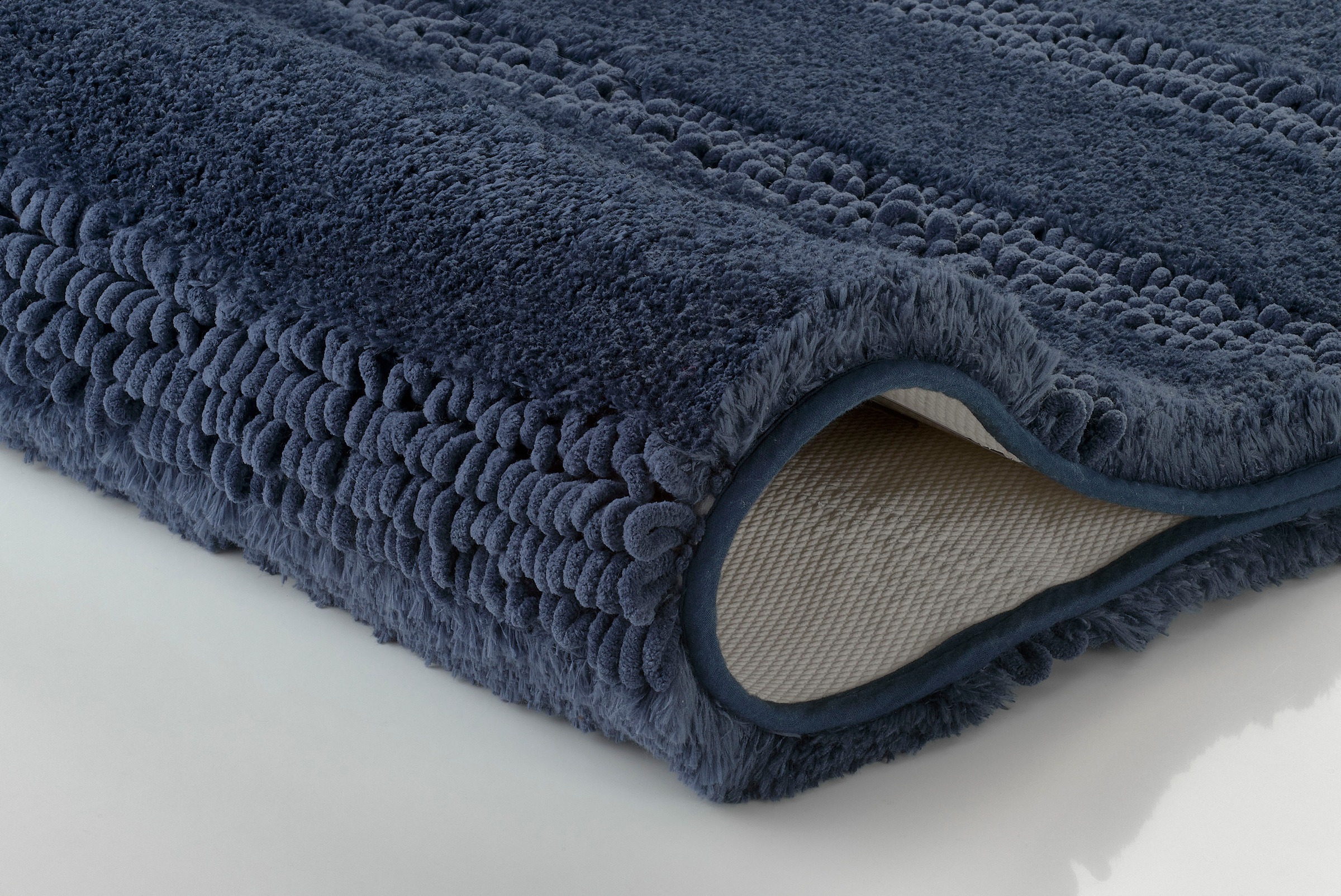 Kleine Wolke Badematte »Monrovia«, rutschhemmend beschichtet, fußbodenheizungsgeeignet, Badteppich, Uni Farben, gestreift, aus Mikrofaser, waschbar