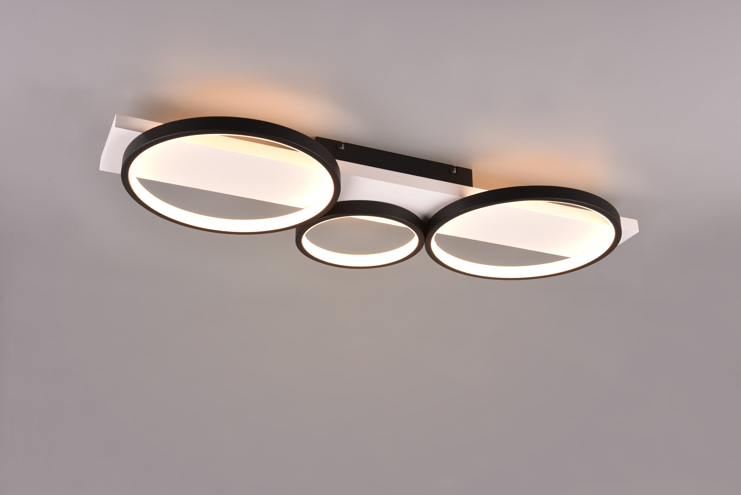 TRIO Leuchten LED Deckenleuchte »MEDERA, Deckenlampe LED Ringe mit Holz Deko 33W 3800 Lumen warmweiß«, 1 flammig, Leuchtmittel LED-Board | LED fest integriert, als Wandlampe oder Deckenlampe einsetzbar dimmbar über Wandschalter