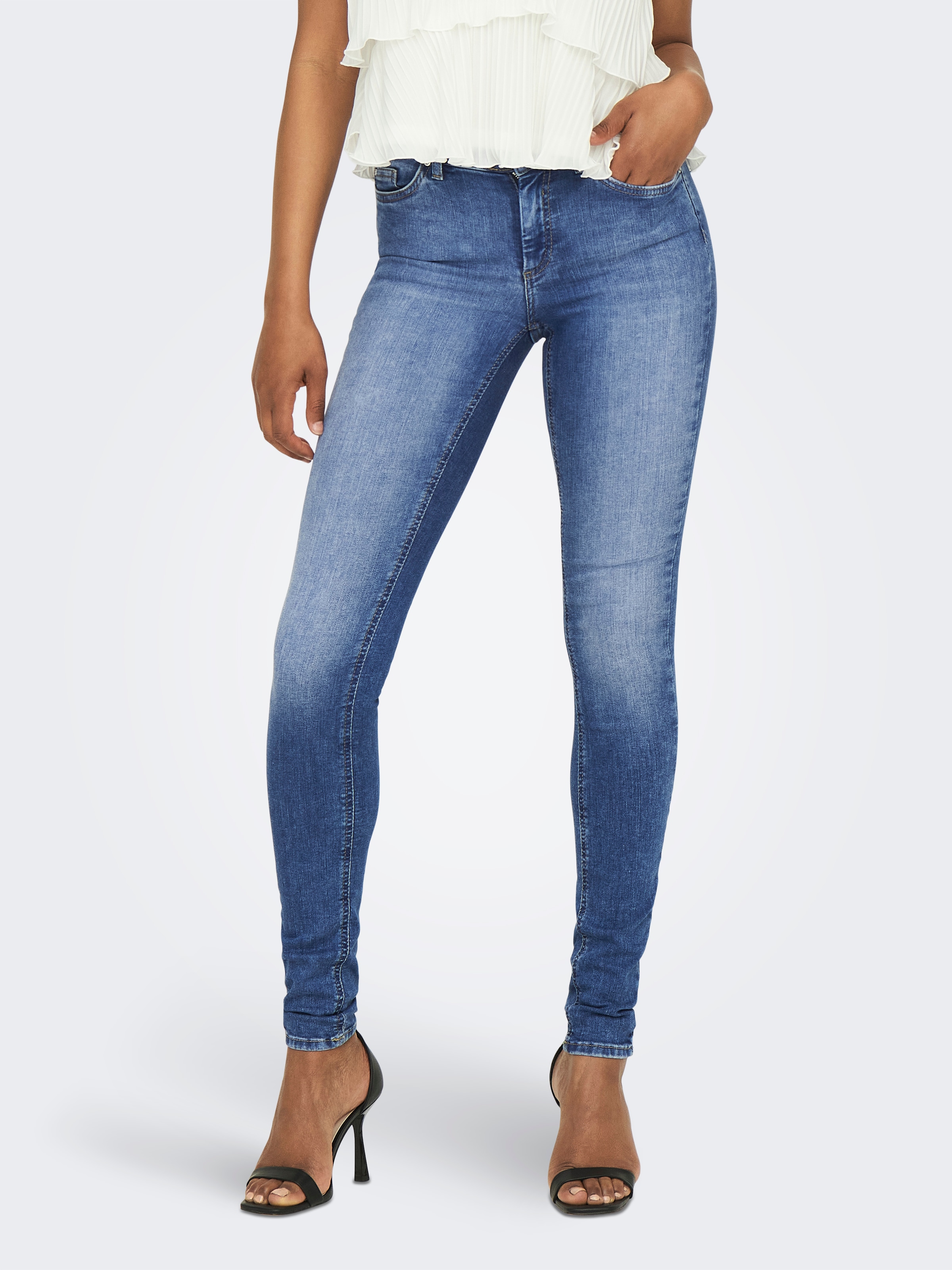 ONLY Skinny-fit-Jeans »ONLBLUSH – Skinny Fit Jeans mit extra engem Schnitt«, Abriebeffekte, modisch, skinny fit, Eingrifftaschen, unifarben
