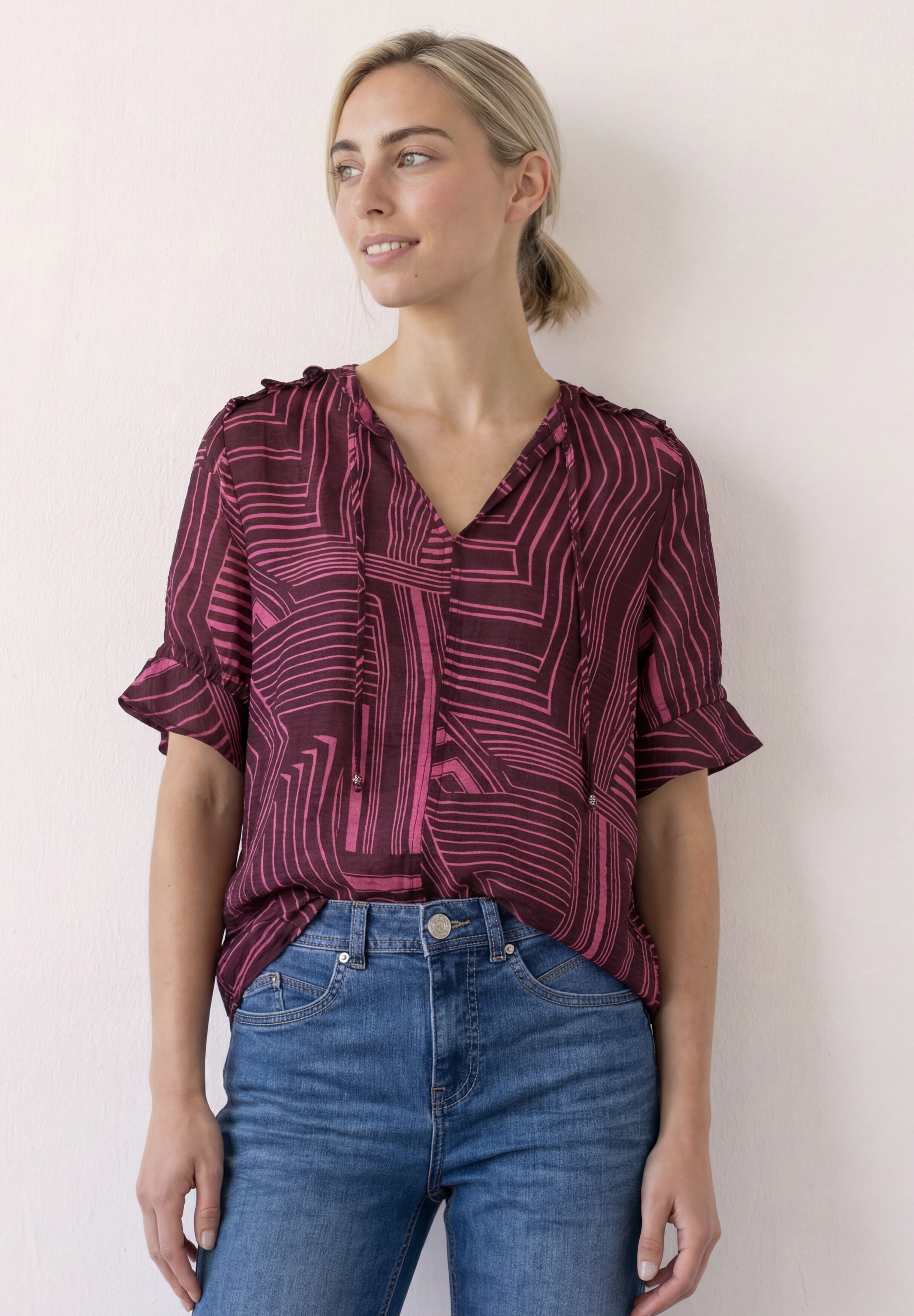 STREET ONE Kurzarmbluse Kurzarm Tunika-Sommerbluse mit grafischem Muster