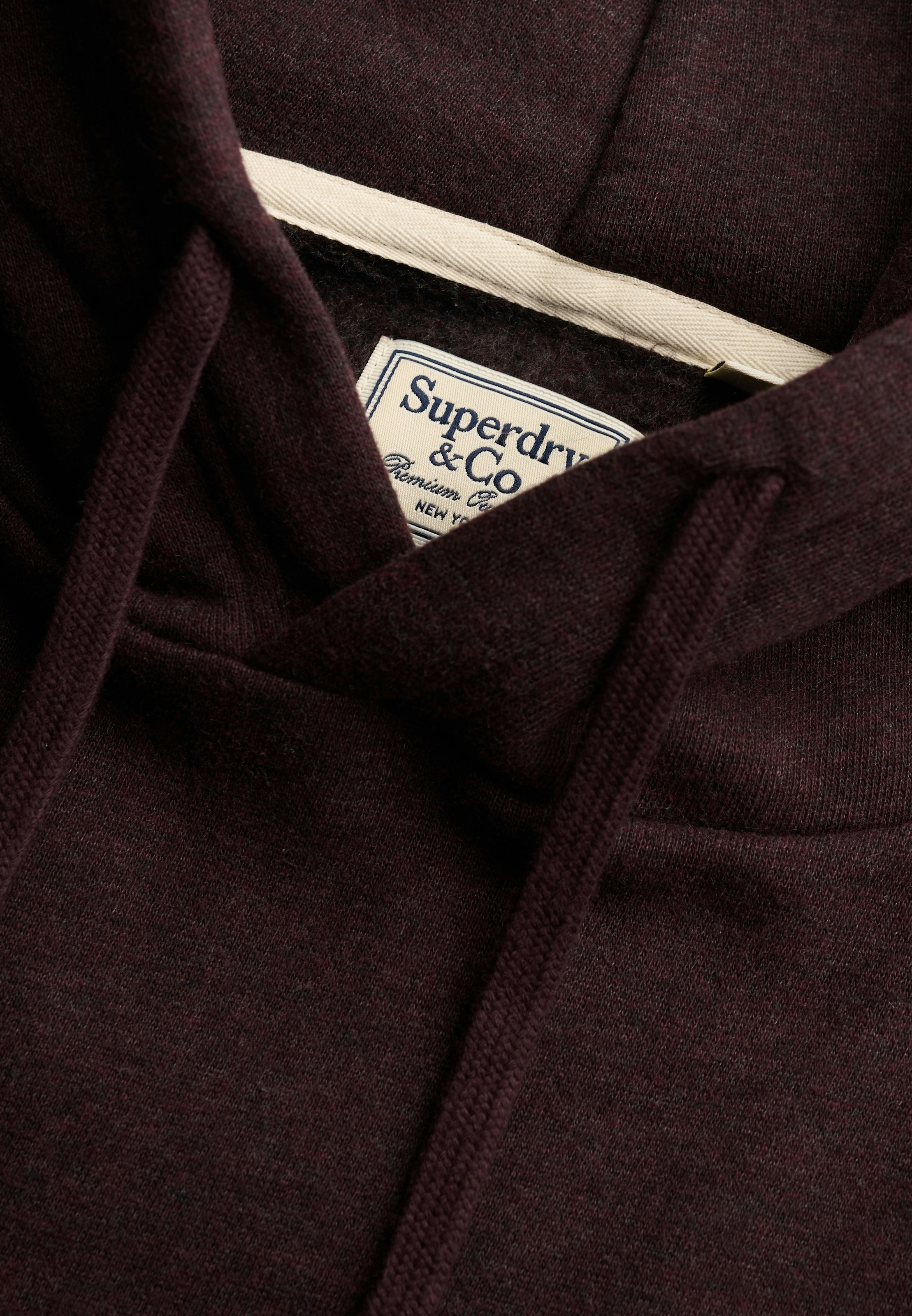 Superdry Kapuzensweatshirt »ESSENTIAL SDCO LOGO HOOD«, Baumwollmischung, regular fit
