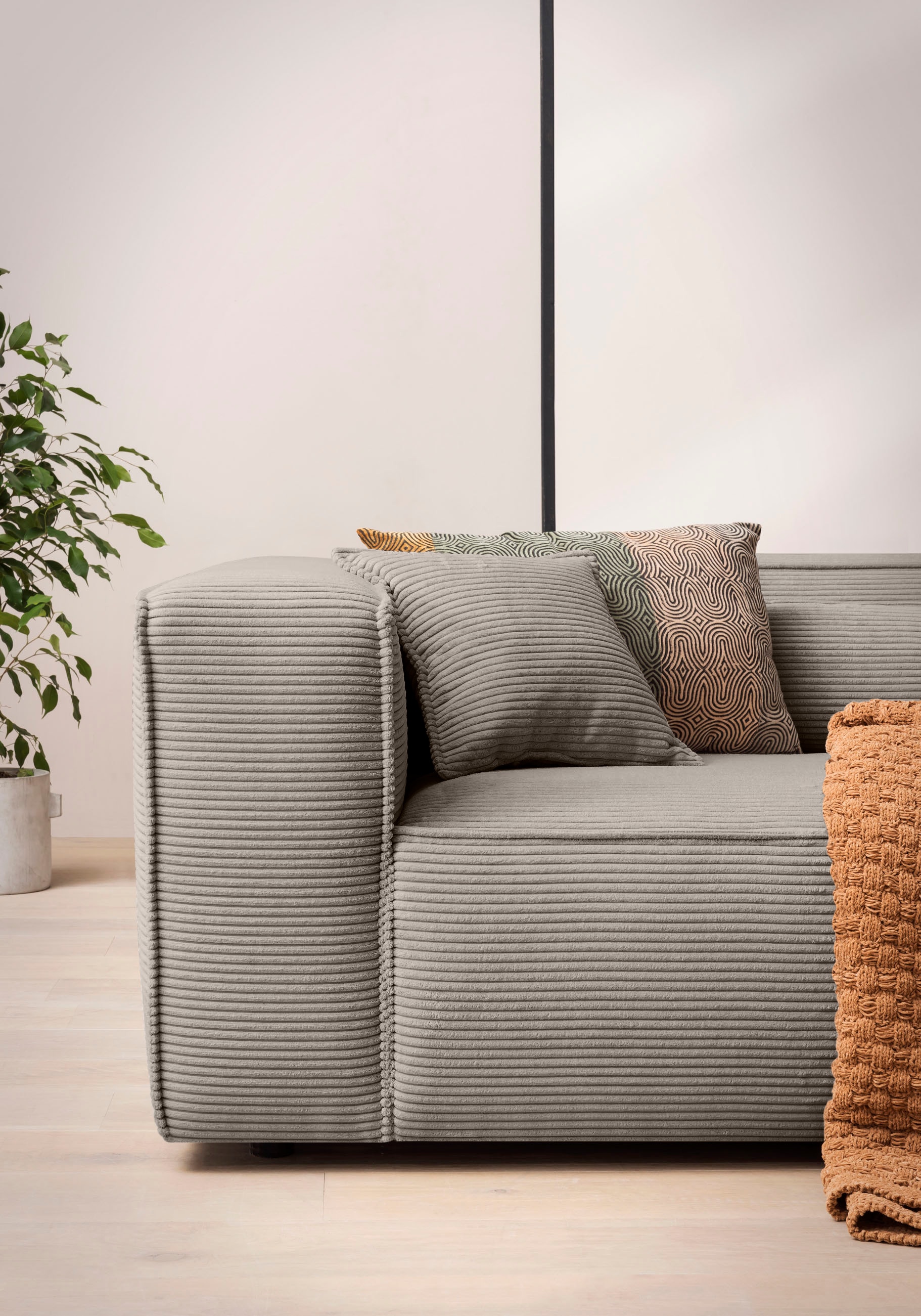 LeGer Home by Lena Gercke Polsterecke »PIARA XXL, L-Form, Schlaffunktion, Cord, Leinenoptik o. Strukturstoff«, Hocker stellbar zum Schlafsofa (Krokodilverbinder), tiefe Sitzfläche