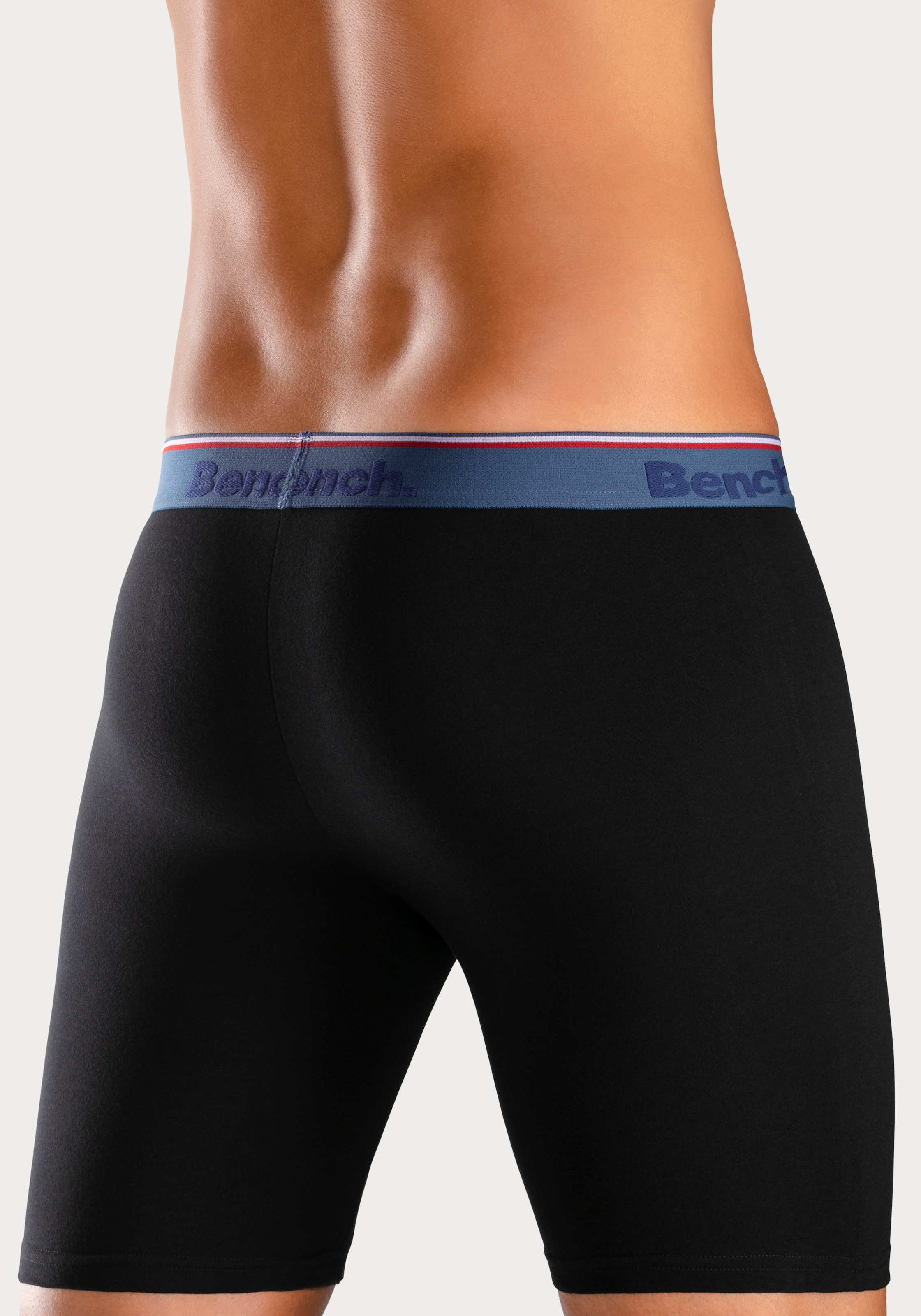 Bench. Langer Boxer, (Packung, 4 St.), Unterhosen mit schmalen Streifen im Logo-Webbund