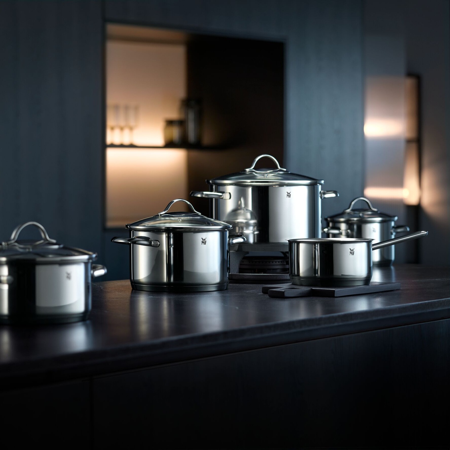 WMF Topf-Set »Provence Plus, Kochtopf Set mit Glasdeckel, spülmaschinengeeignet« Set, 3x Kochtopf Ø 16/20/24cm, 2x Bratentopf Ø 16/20cm, 1 Kasserolle Ø 16cm, 11 tlg. Cromargan® Edelstahl Rostfrei 18/10