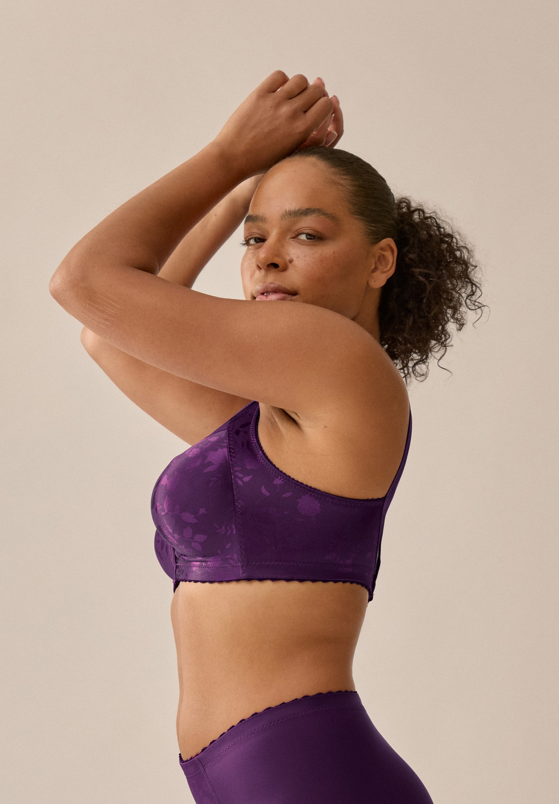 Naturana Minimizer-BH »Minimizer« 1 Stk. Shaping-Effekt, breite Träger, feminin, bügellos, Satin, Blumenmuster