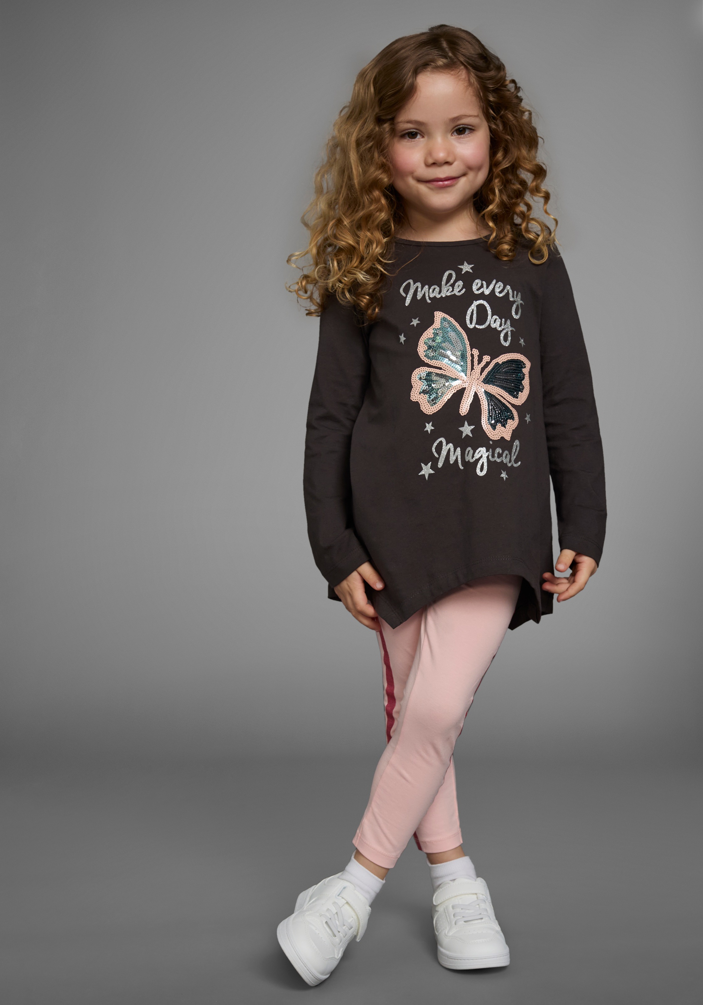 KIDSWORLD Langarmshirt & Leggings »2tlg. Set Shirt + Leggings mit Glitzerdetails«, niedlicher Schmetterling für kleine Mädchen
