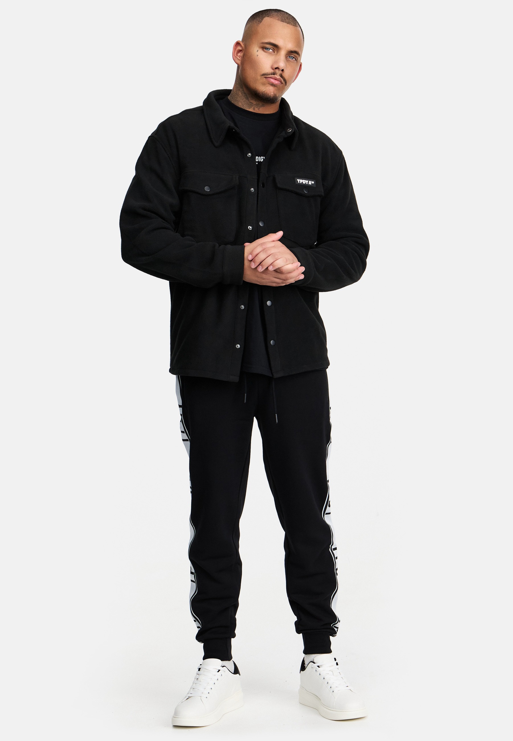 trueprodigy Outdoorhemd »Bill Knopfleiste Brusttaschen Logo Applikation«