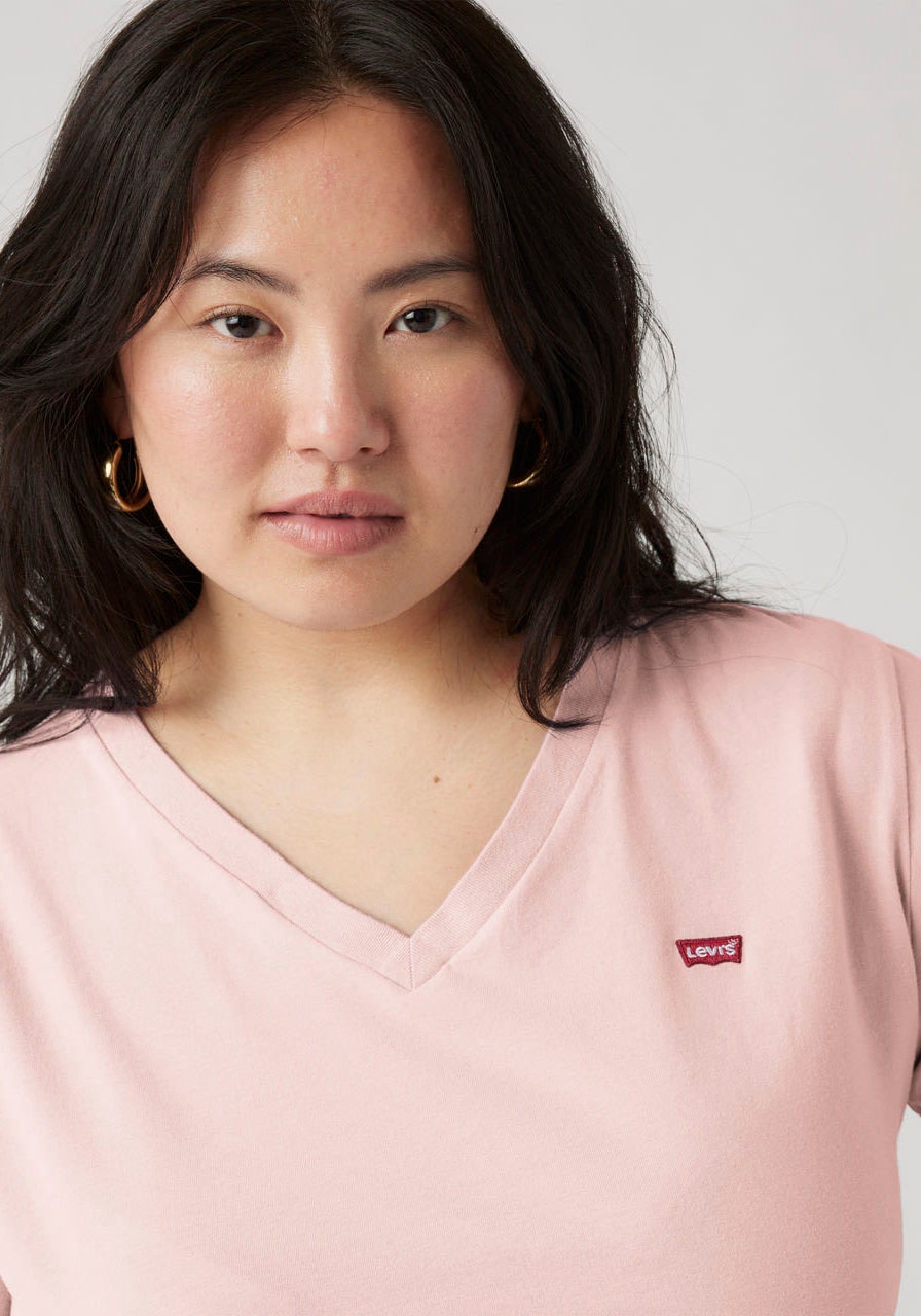 Levi's® Plus V-Shirt »V NECK TEE« Figurumspielende Passform