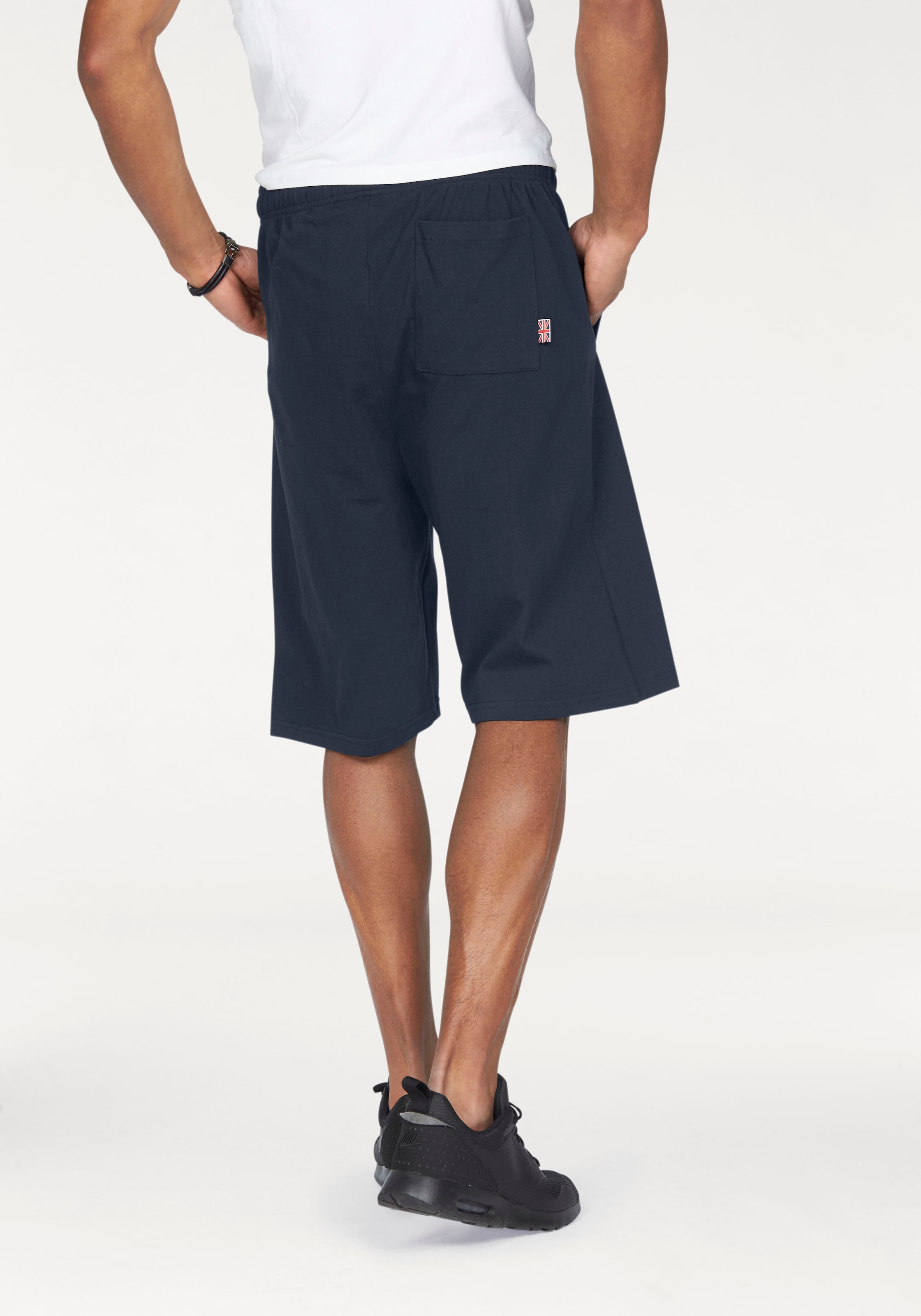 Lonsdale Sweatshorts »LOGO JAM«  mit seitlichen Eingrifftaschen, aus Baumwolle, bequeme Passform