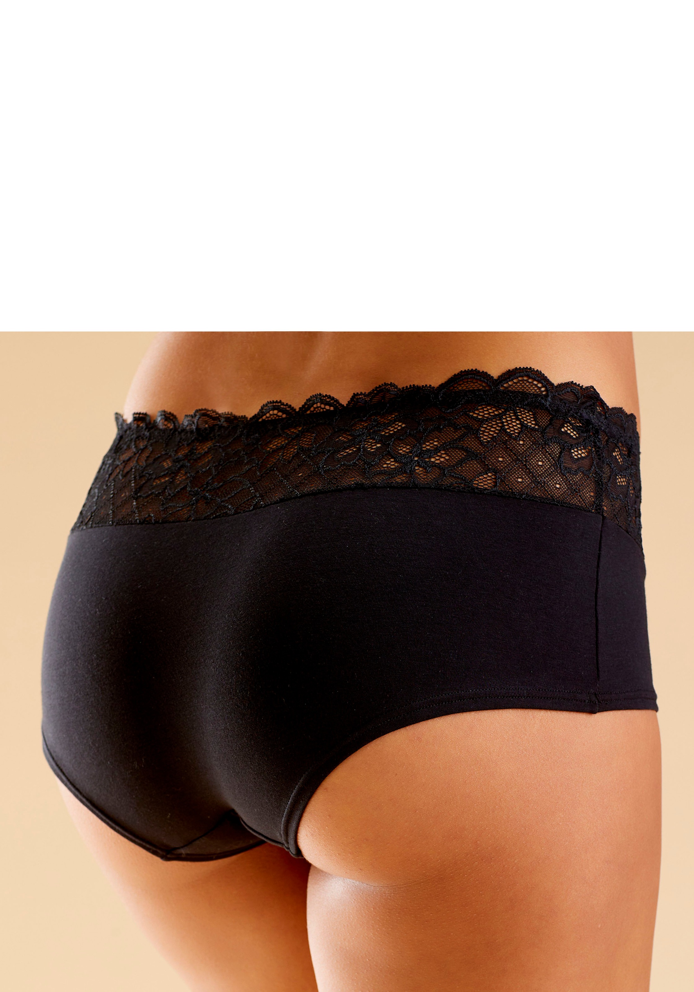 Nuance Panty mit floralem Spitzenbund