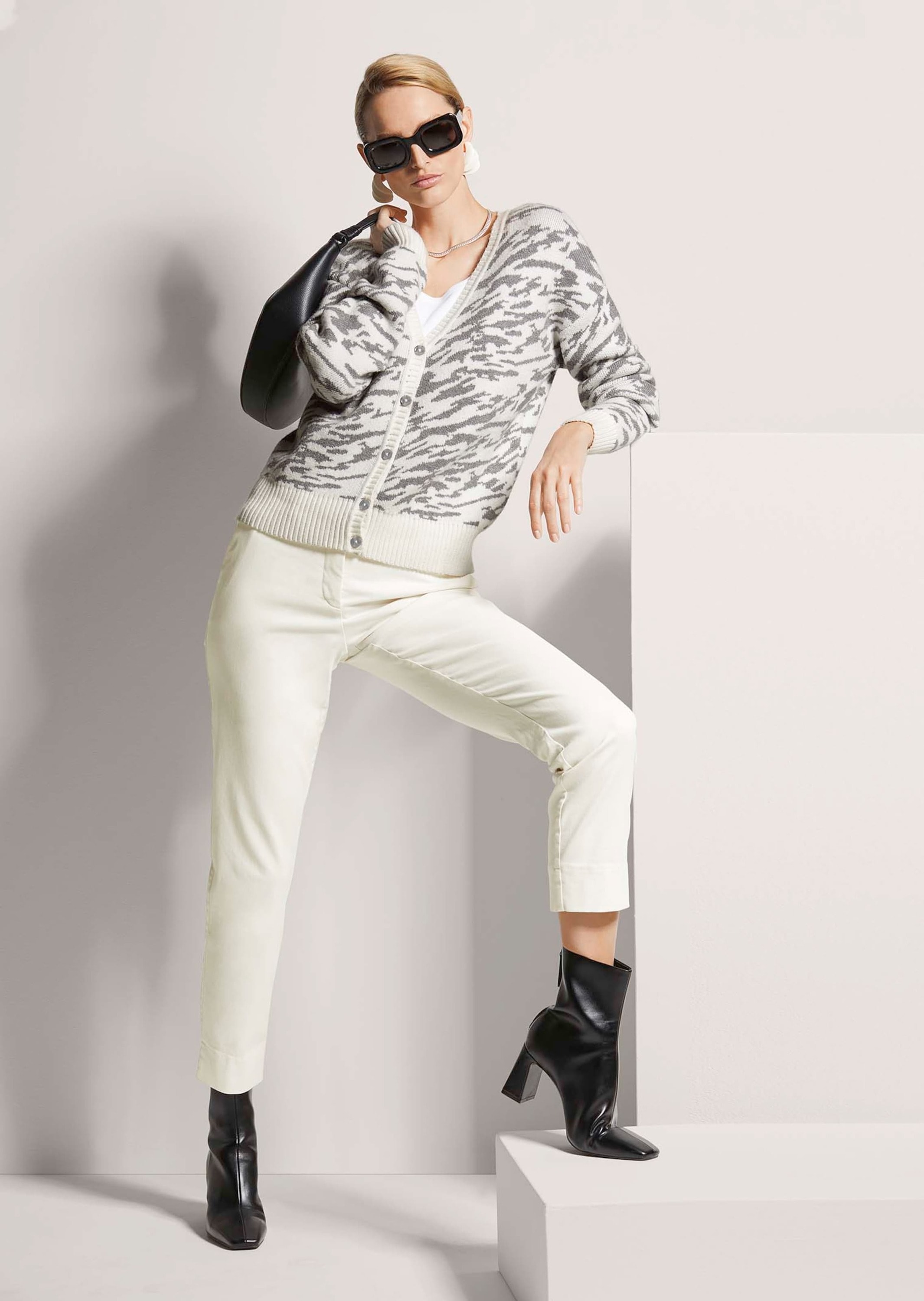 MADELEINE Strickjacke »Strickjacke Strickjacke mit Jacquard-Muster«