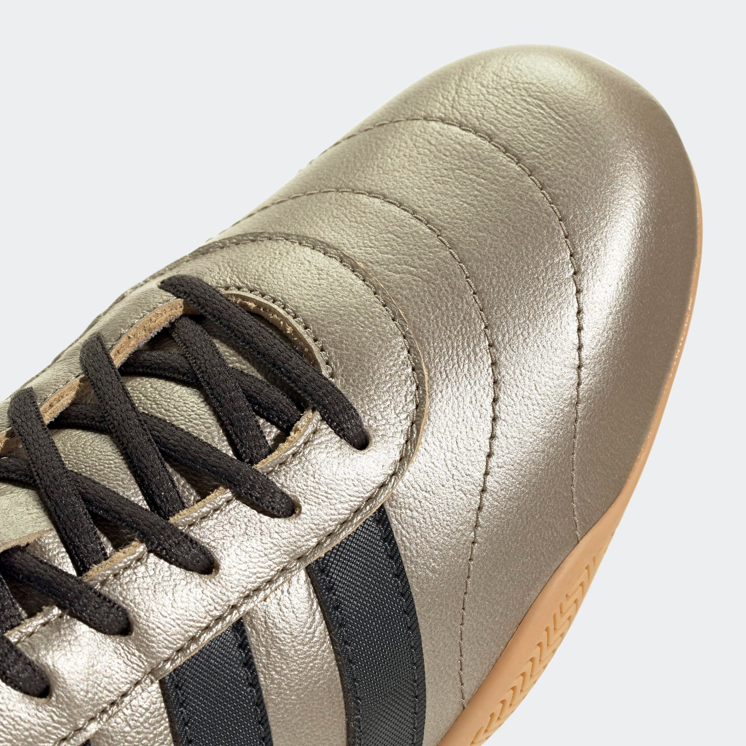 adidas Sportswear Sneaker »GRAND COURT LO«  Design auf den Spuren des adidas Superstar