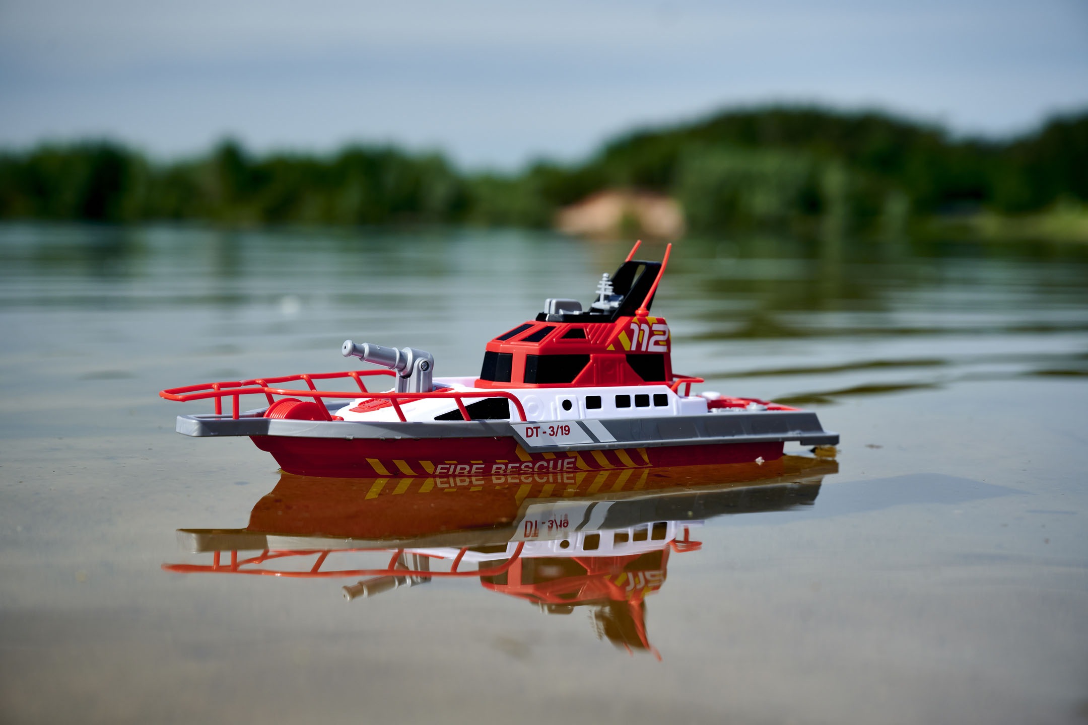 Dickie Toys RC-Boot »Feuerwehrboot«, mit Wasserspritzfunktion und Fernbedienung
