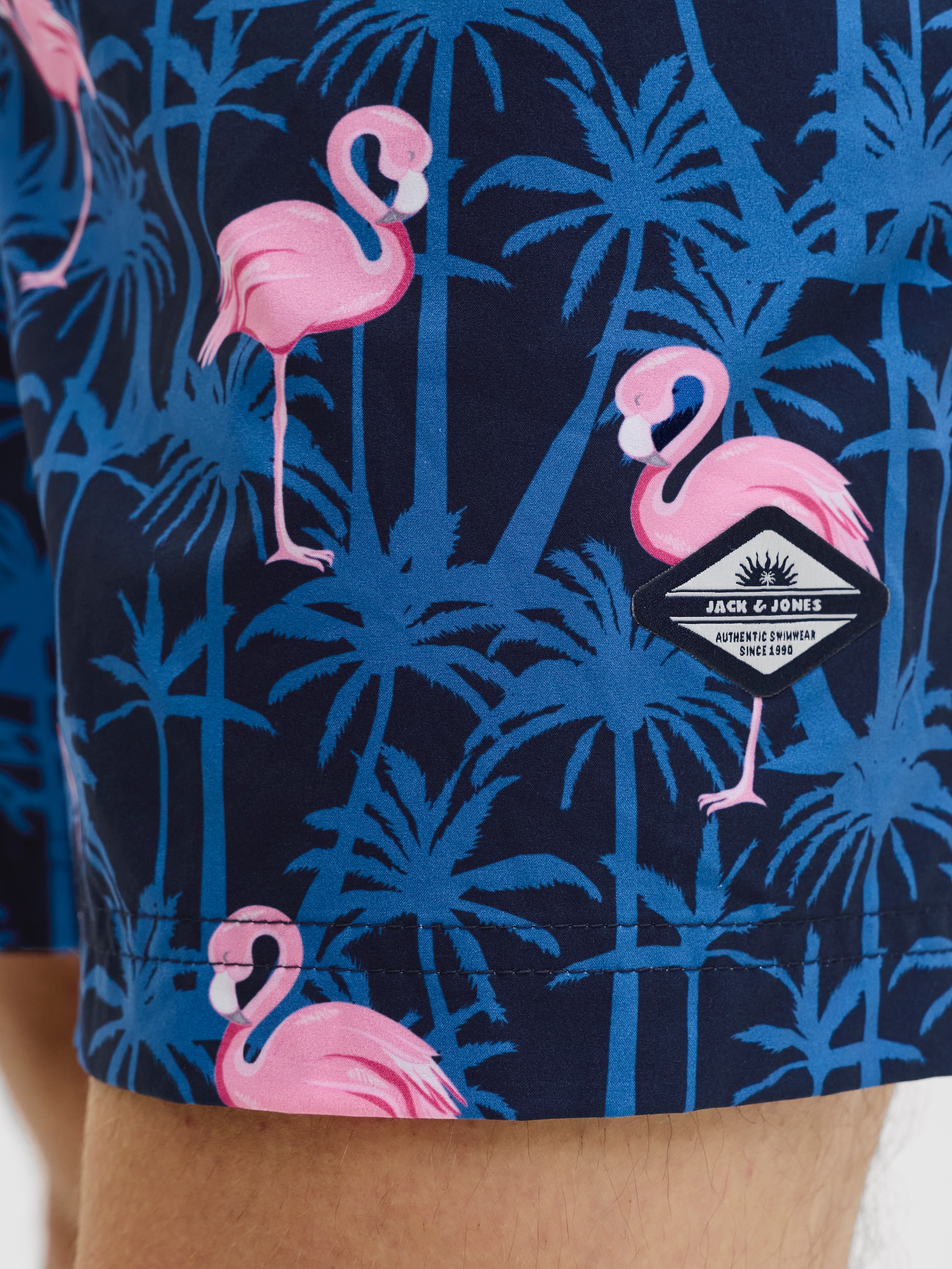Jack & Jones Badeshorts »JPSTMAUI VIBES NOVELTY AOP SWIM SHORT SN« Kunstfaser