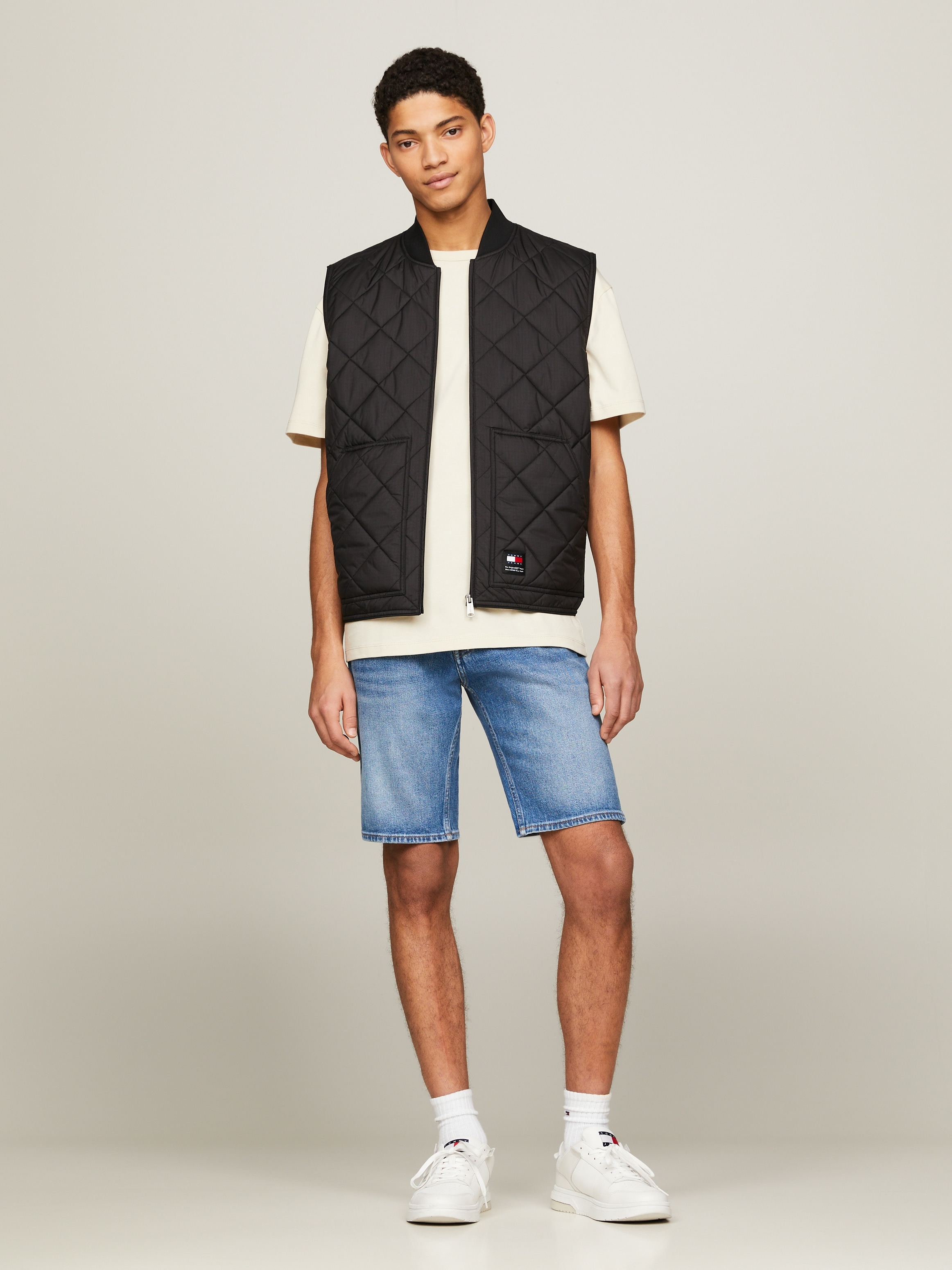 Tommy Jeans Steppweste »TJM REG ENTRY VEST«, mit modischem Rautenmuster