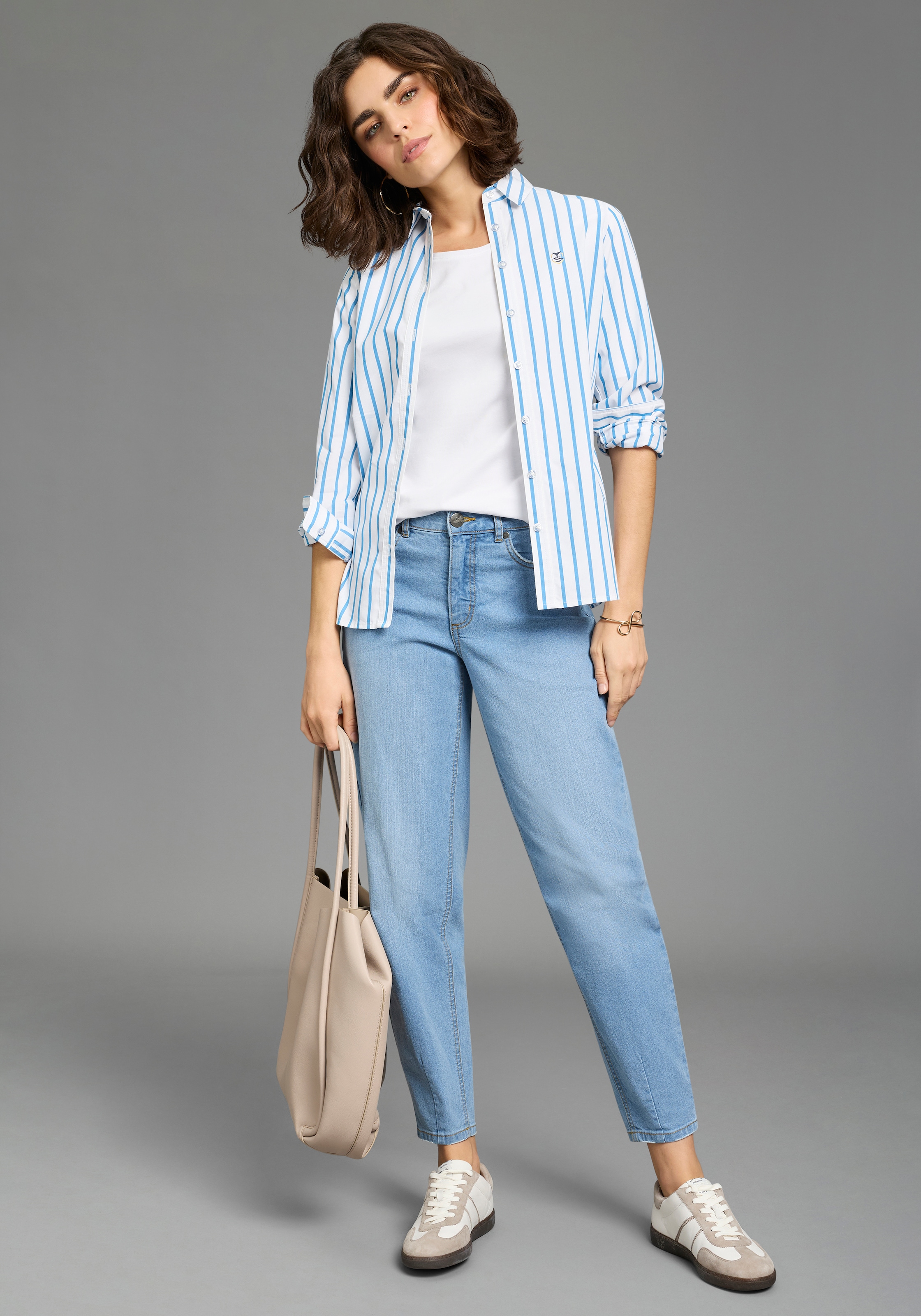 Arizona Comfort-fit-Jeans weite Beinform mit schmalem Abschluss, knöchellanger Schnitt