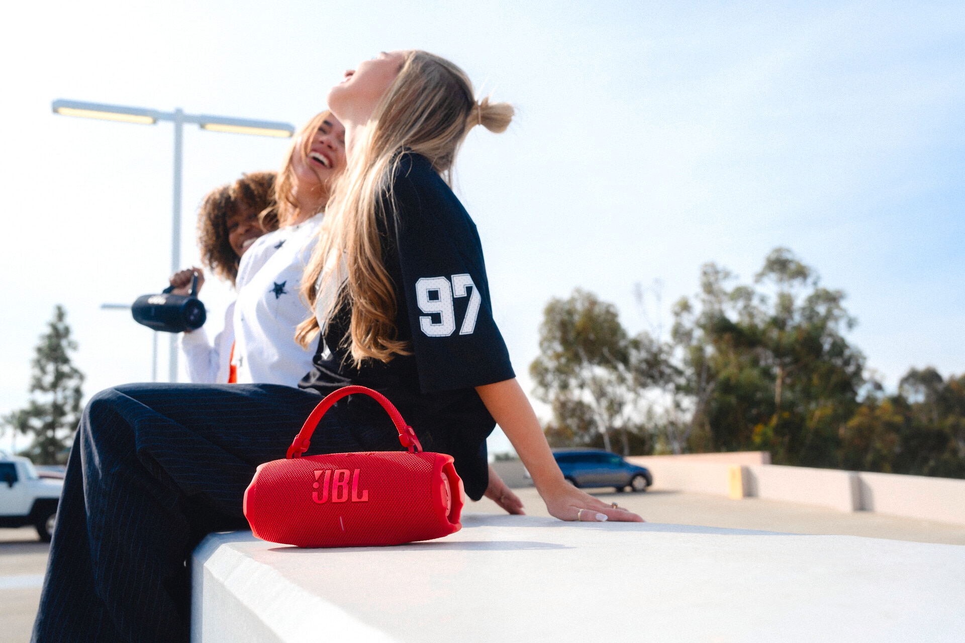 JBL Bluetooth-Lautsprecher »CHARGE 6«, wasserdicht und stoßfest