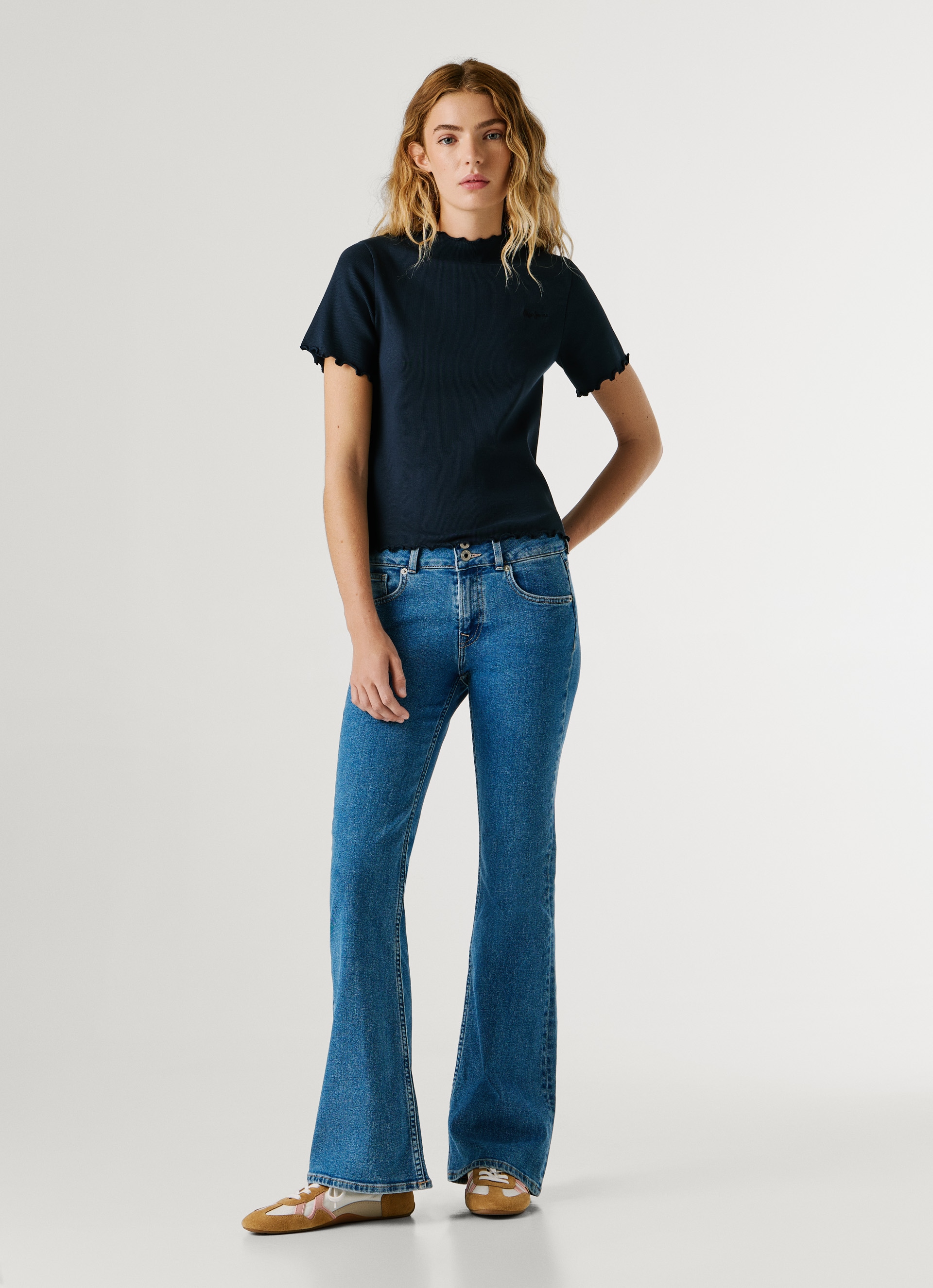 Pepe Jeans T-Shirt »NORA« mit gewellten Abschlüssen