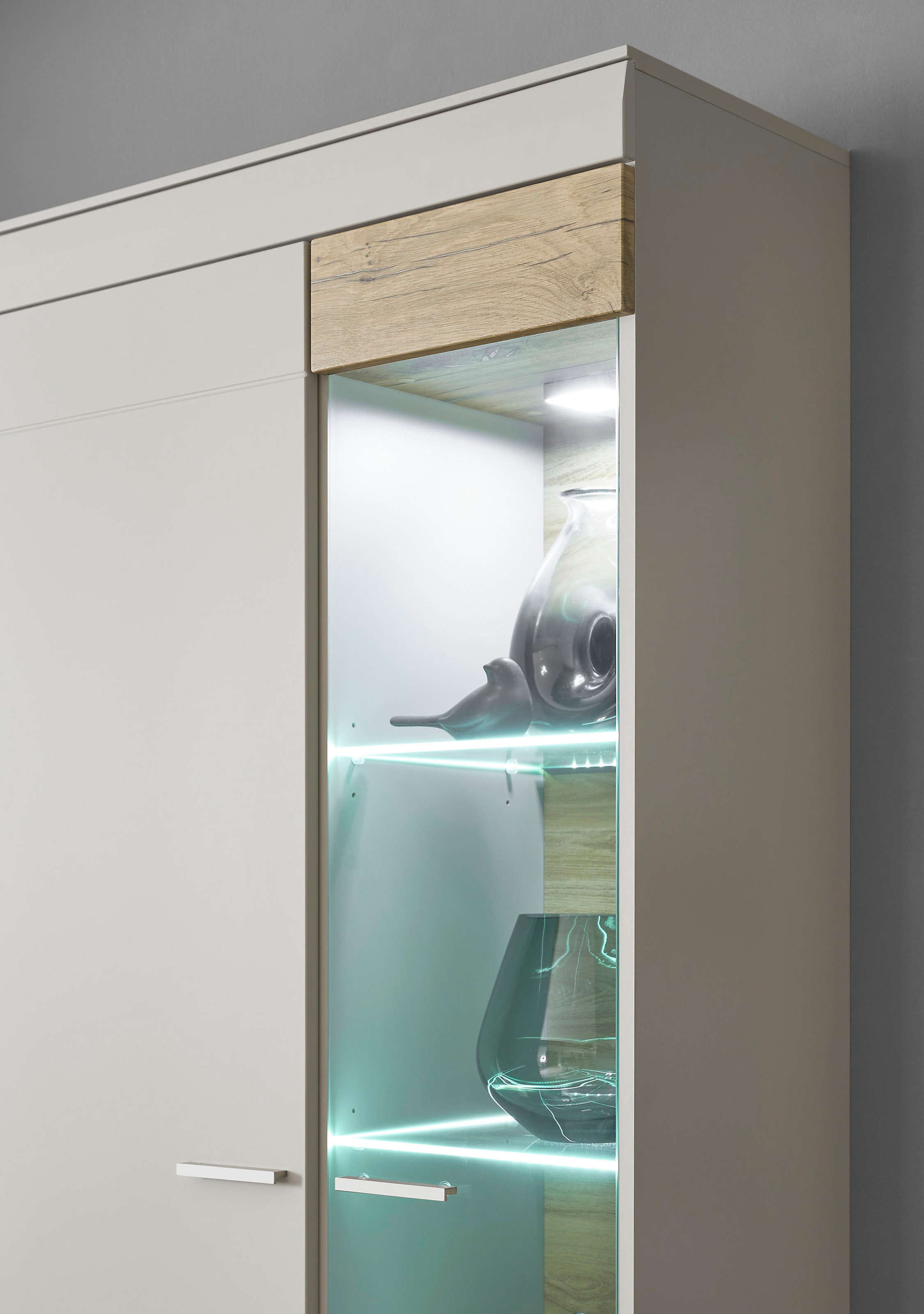 INOSIGN Wohnwand »SCARA«, (4 St.), trendige Farbe mit Applikation Zinneiche Dekor, mit Softclose-Funktion