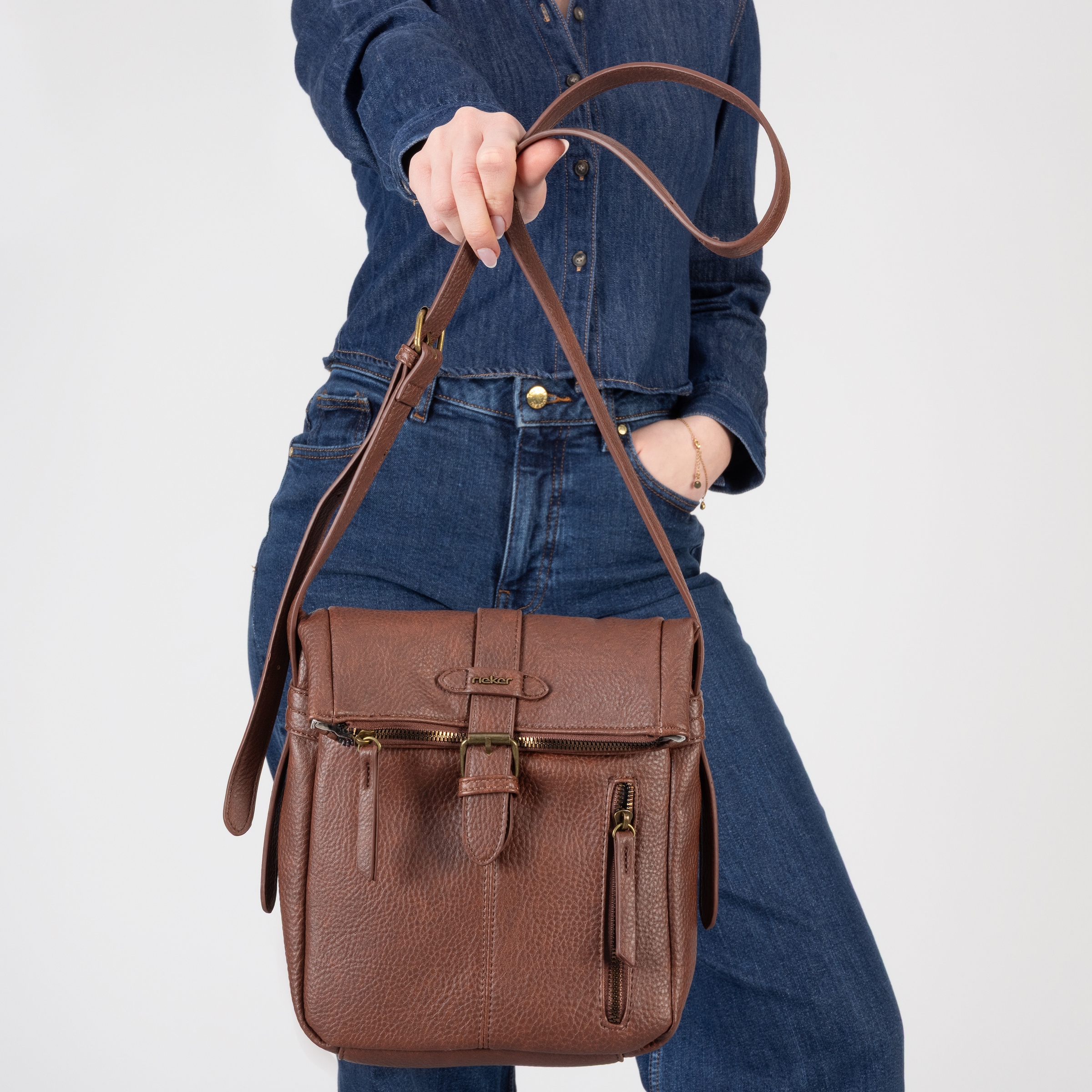 Rieker Umhängetasche Damen-Handtasche, Schultertasche, Überschlag mit Schnallenverschluss