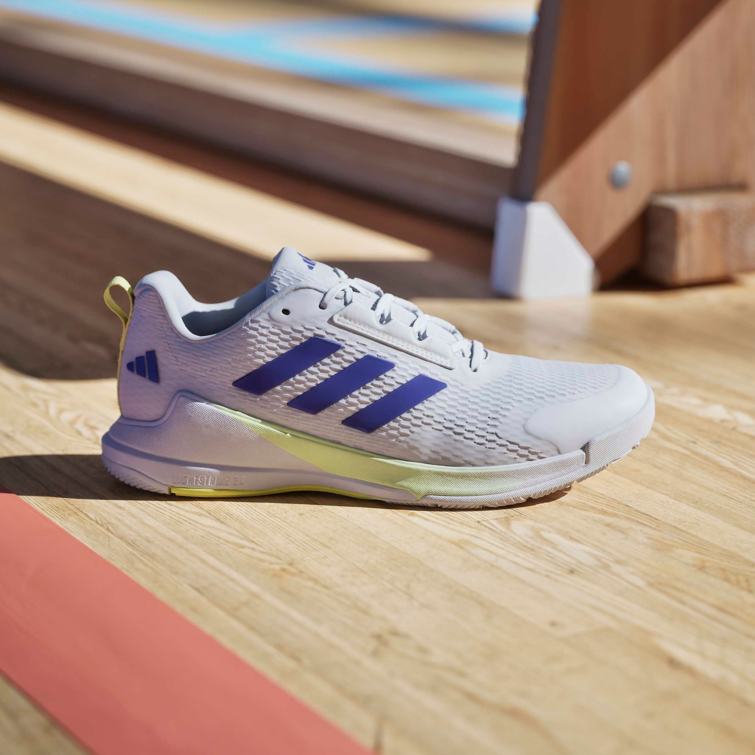 adidas Performance Hallenschuh »NOVAFLIGHT 2 INDOOR«