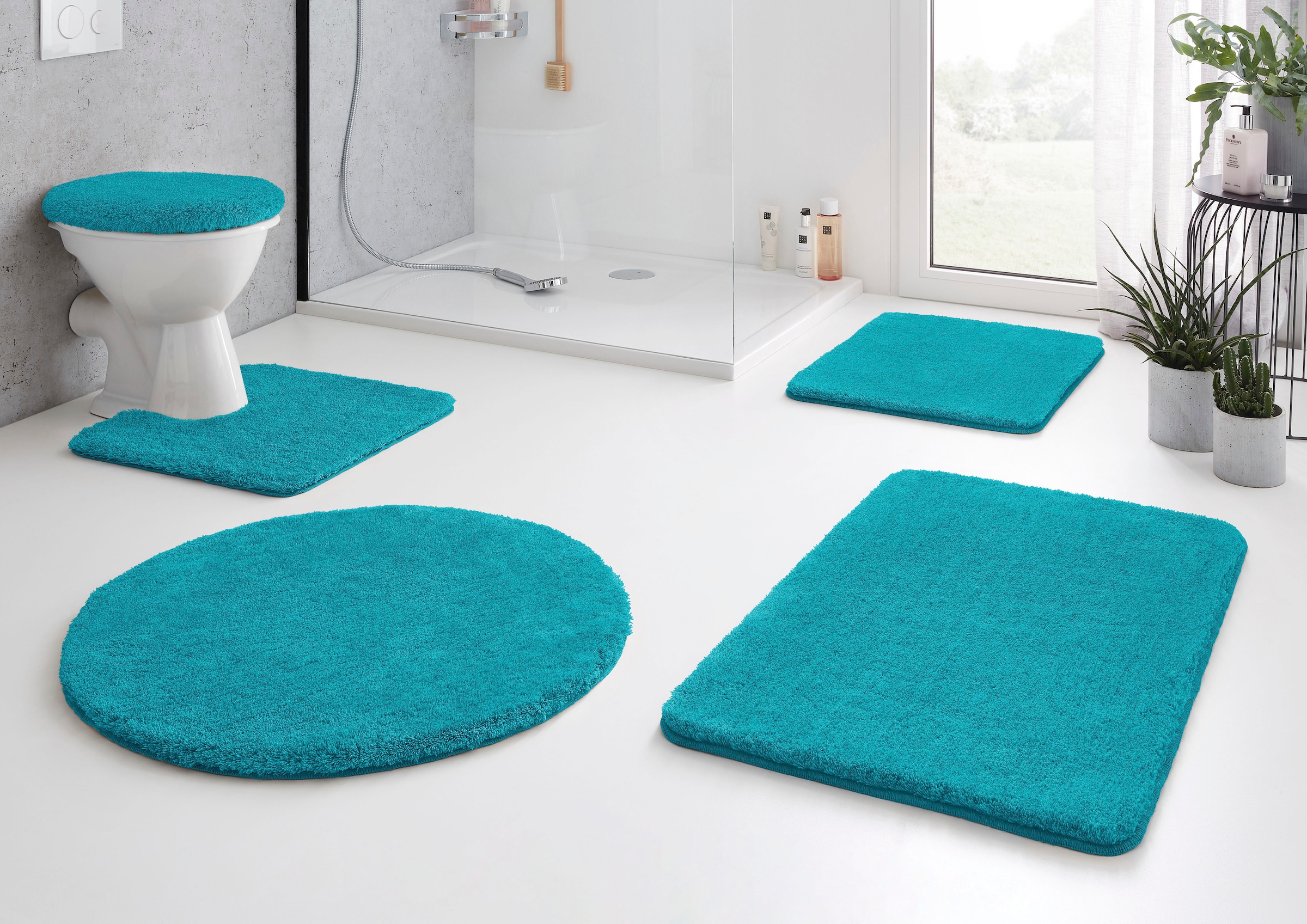 Kleine Wolke Badematte »RELAX«, rutschhemmend beschichtet, fußbodenheizungsgeeignet, Badteppich, Uni Farben, rechteckig, rund & als Set erhältlich