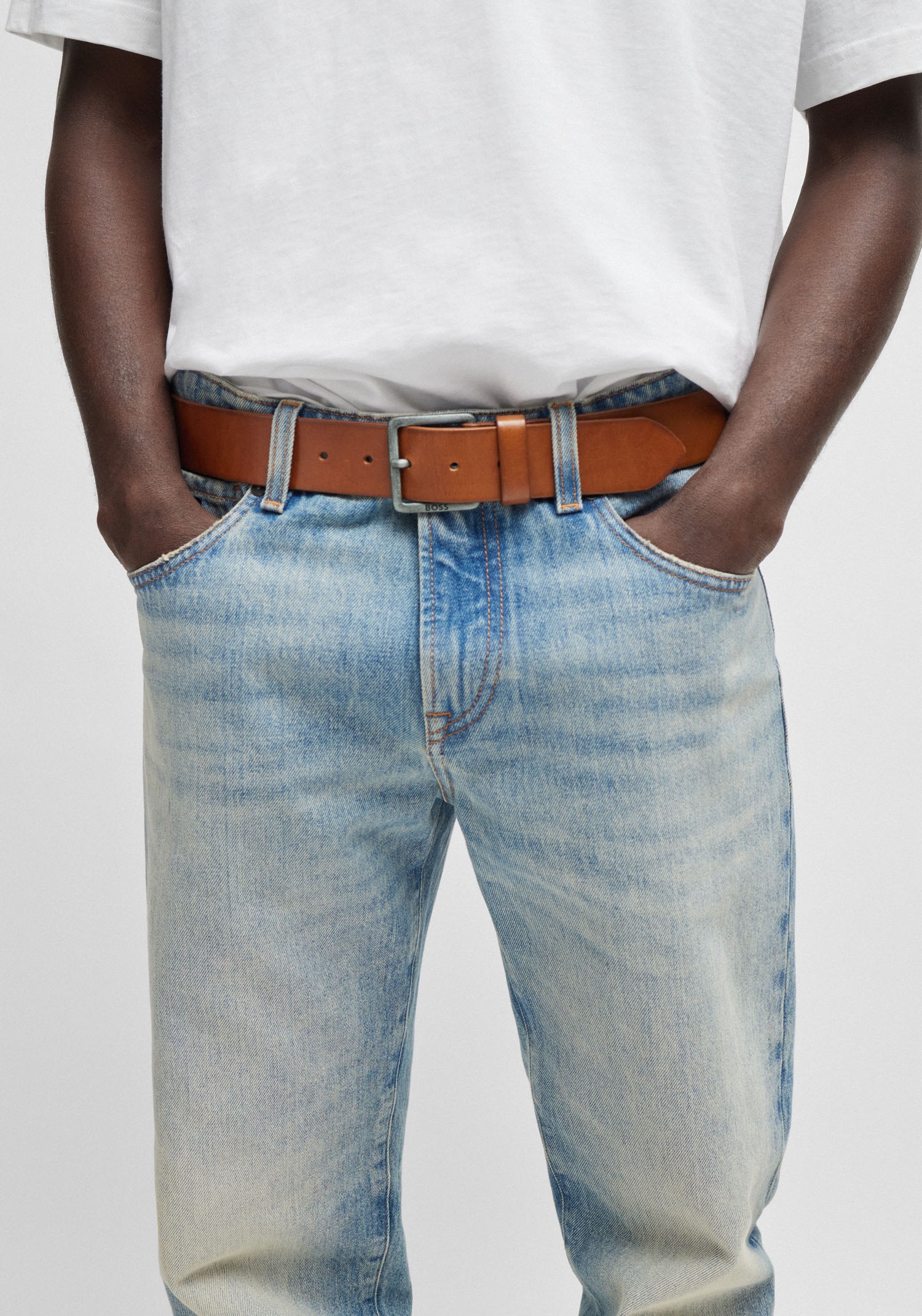BOSS Ledergürtel »Jeeko_Sz40«, mit BOSS Logo-Schriftzug auf der Schließe