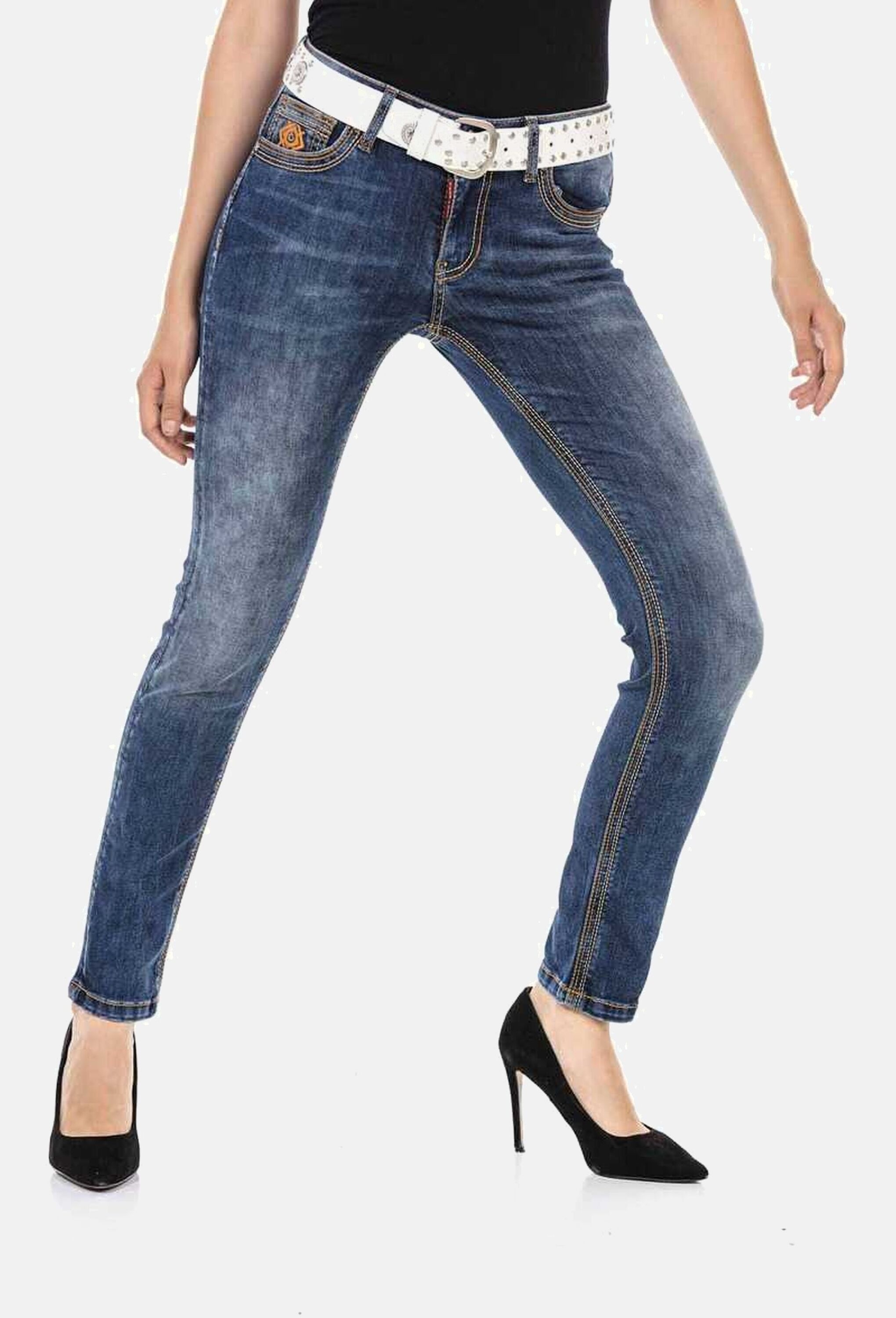 Cipo & Baxx Slim-fit-Jeans »Cipo & Baxx Jeans« mit trendigen Ziernähten, WD462