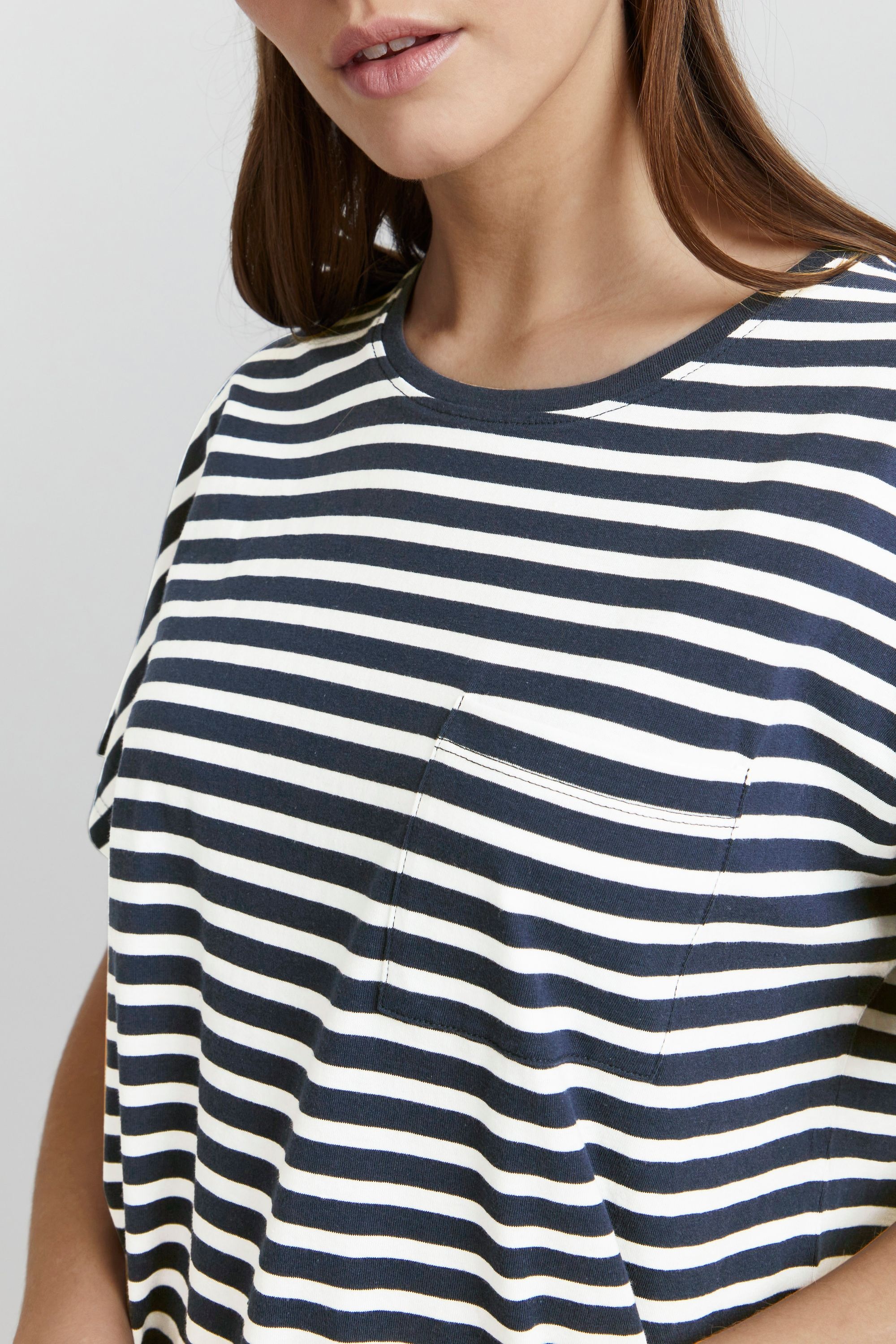 OXMO T-Shirt »T-Shirt OXSteffi«
