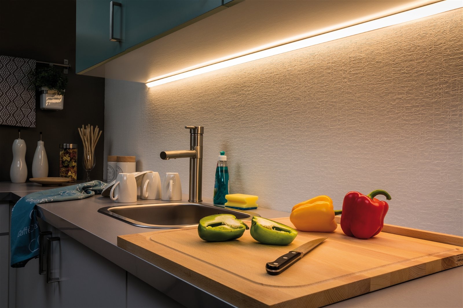 Paulmann LED-Streifen »MaxLED 500 Basisset 1,5m IP20 2700K 9W 230/24V 20VA Silber«, 1 St.-flammig