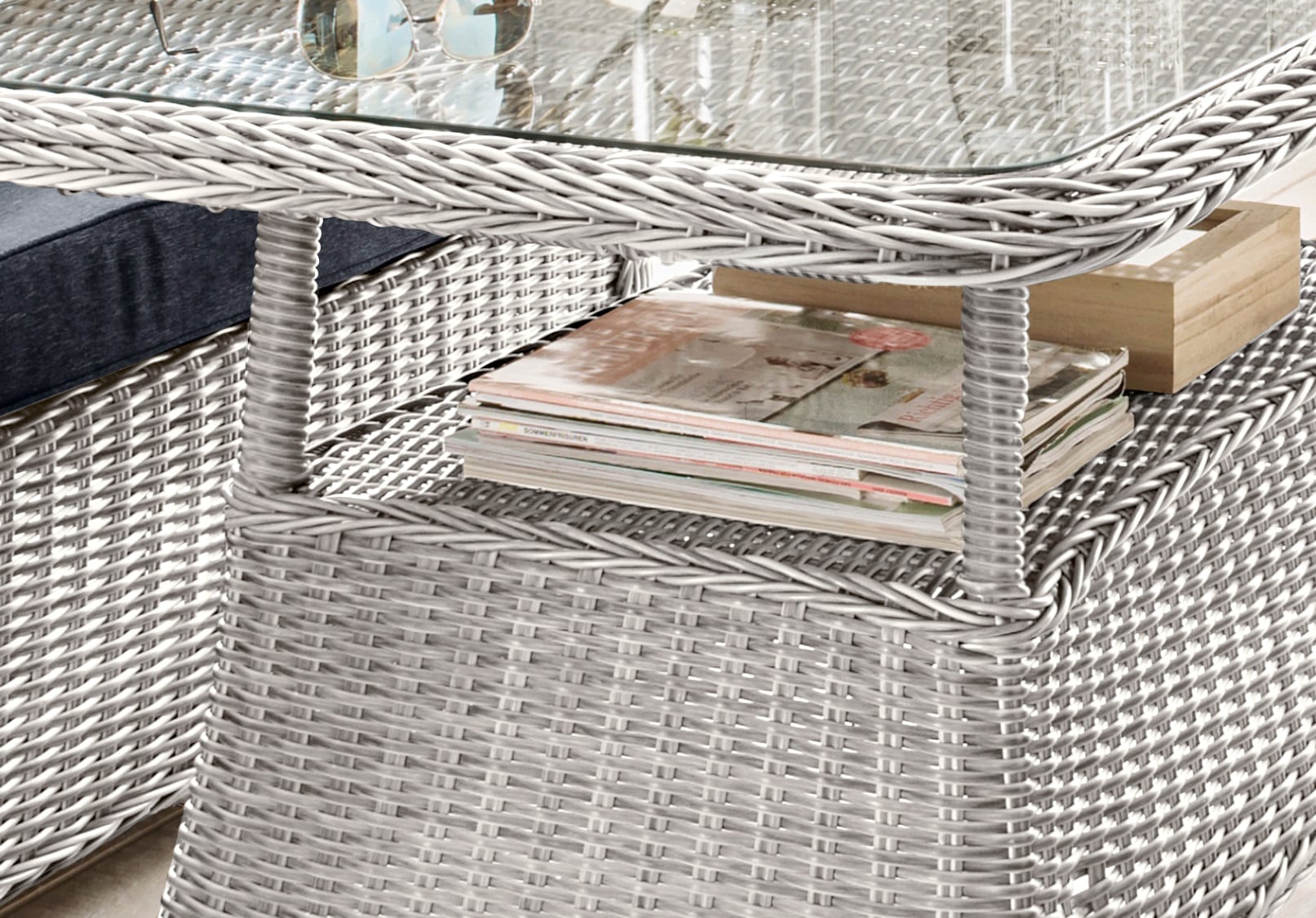 Destiny Gartenlounge-Set »MERANO«, (11 tlg., 1x 2er Sofa, 2x Sessel, 1x Tisch, inkl. Auflagen), Aluminium, Polyrattan