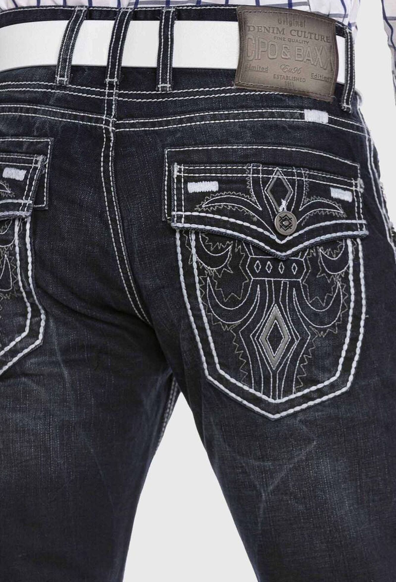 Cipo & Baxx Regular-fit-Jeans »Cipo & Baxx Jeans« mit Kontrastnähten