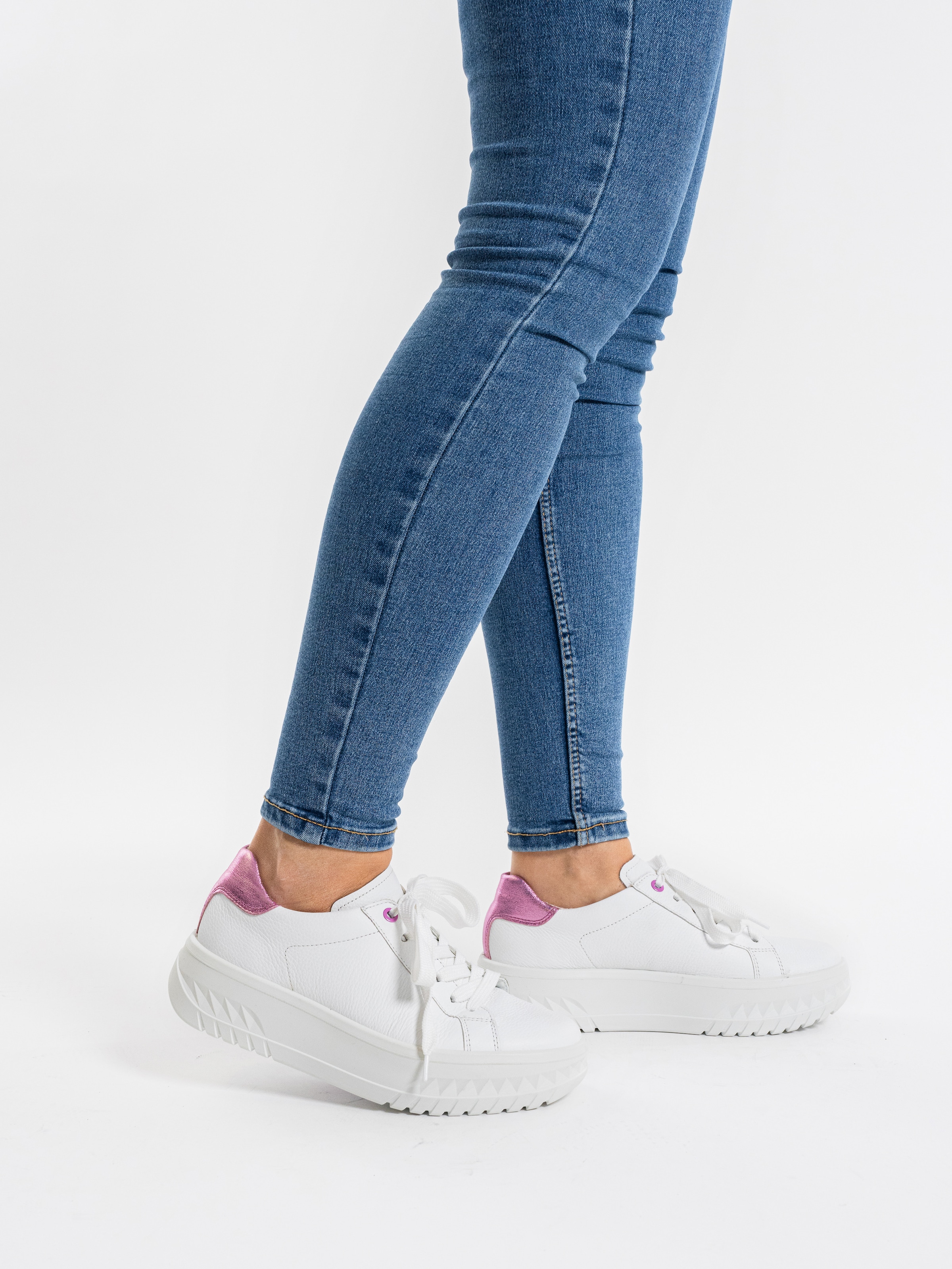 Ara Plateausneaker »MONACO«, Plateausneaker, Schnürschuh im Metallic Look, H-Weite
