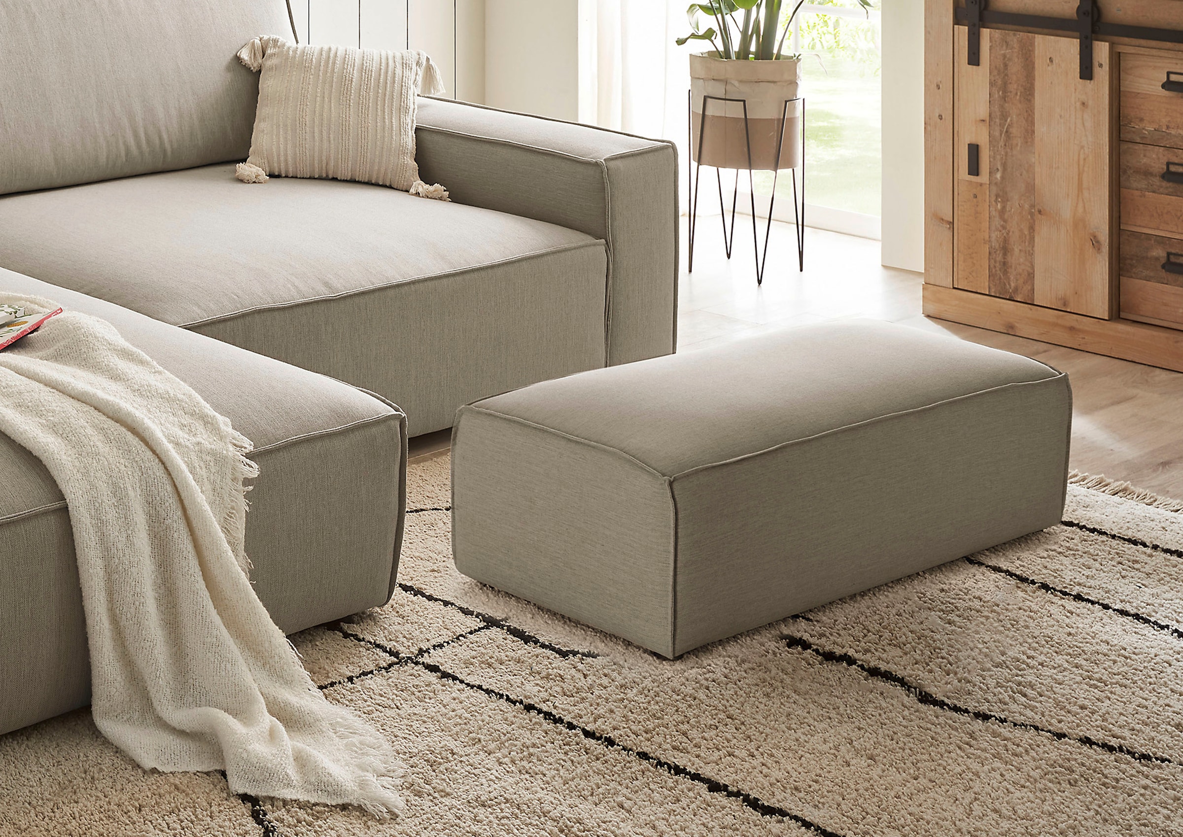 Home affaire Hocker »NEU: SHERWOOD XXL, Polsterhocker, Cord, Webstoff«, rechteckig, bequemer Sitzkomfort, 130/60/44 cm, Krokodilverbinder