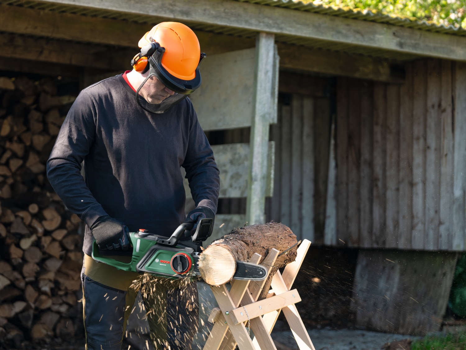 Bosch Home & Garden Akku-Kettensäge »PKE18V-30-28 SOLO« ohne Akku und Ladegerät,  für schnelles und einfaches Schneiden von großen Ästen und Stämmen