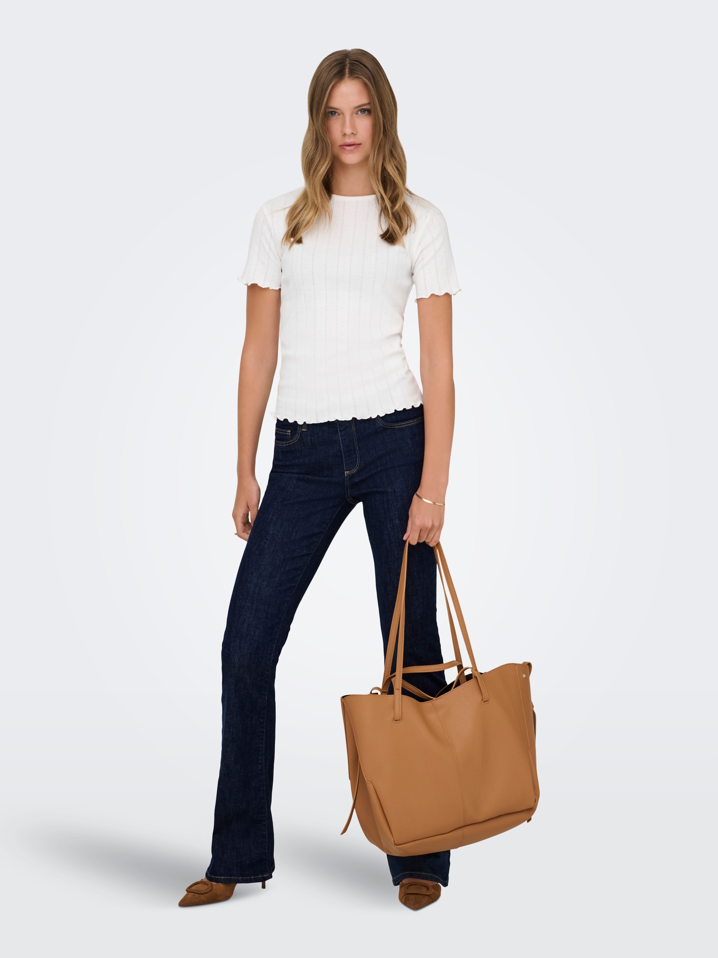 ONLY Bootcut-Jeans »ONLANNIE MID FLARED BOX DNM« mit dunkler Waschung