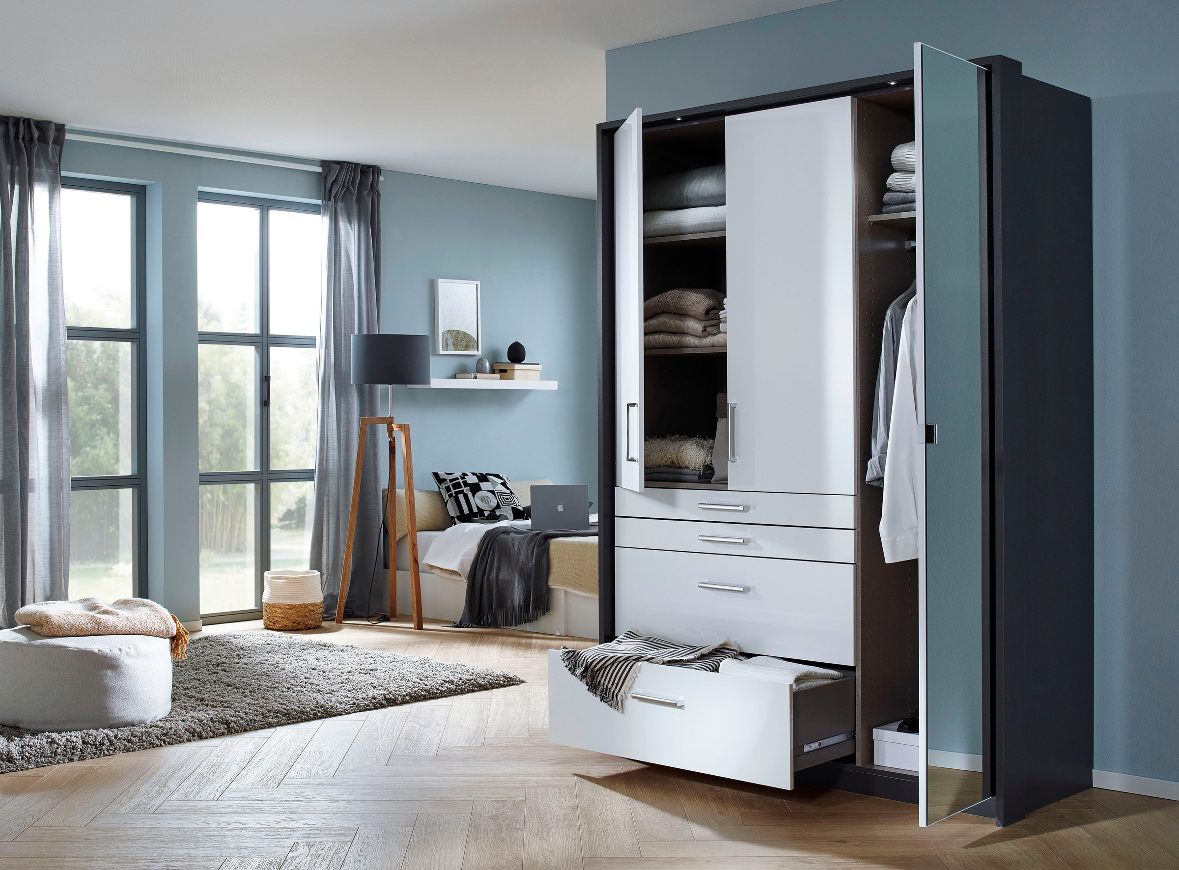 rauch Drehtürenschrank »Kleiderschrank Schrank Garderobe Garderobenschrank Topseller HOMBURG«, inkl. Passepartout, oberer Schubkasten mit Einteilung MADE IN GERMANY
