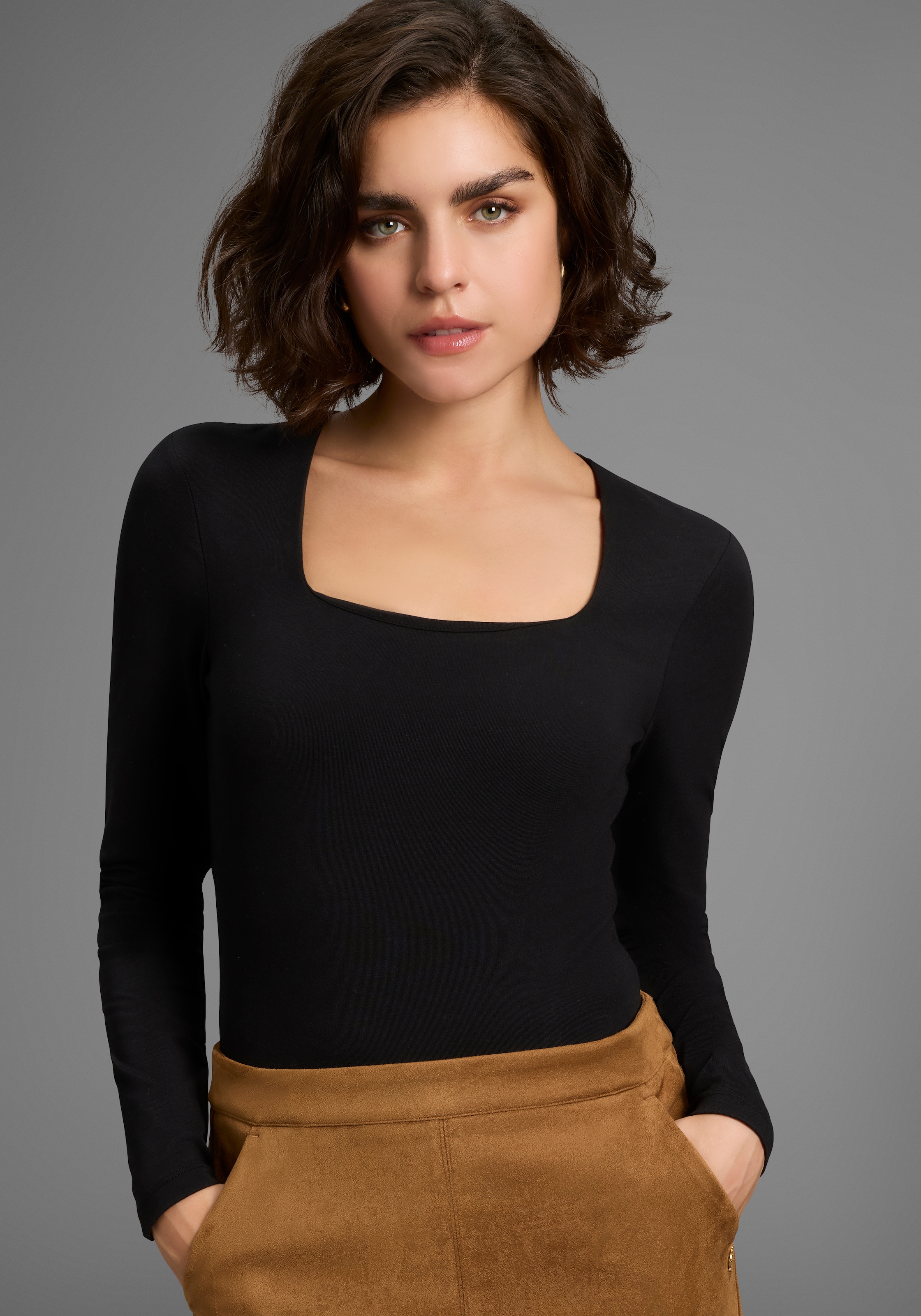 Laura Scott Langarmbody, mit modischem Karree-Ausschnitt - NEUE KOLLEKTION