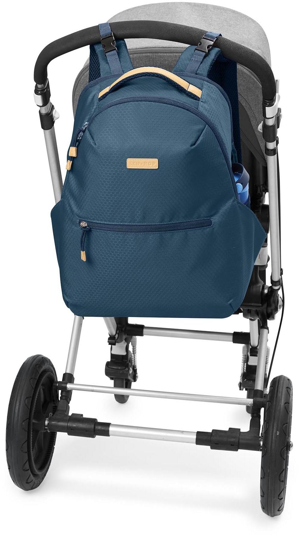 Skip Hop Wickelrucksack »Go Envi, blau-grau«, aus recyceltem Material