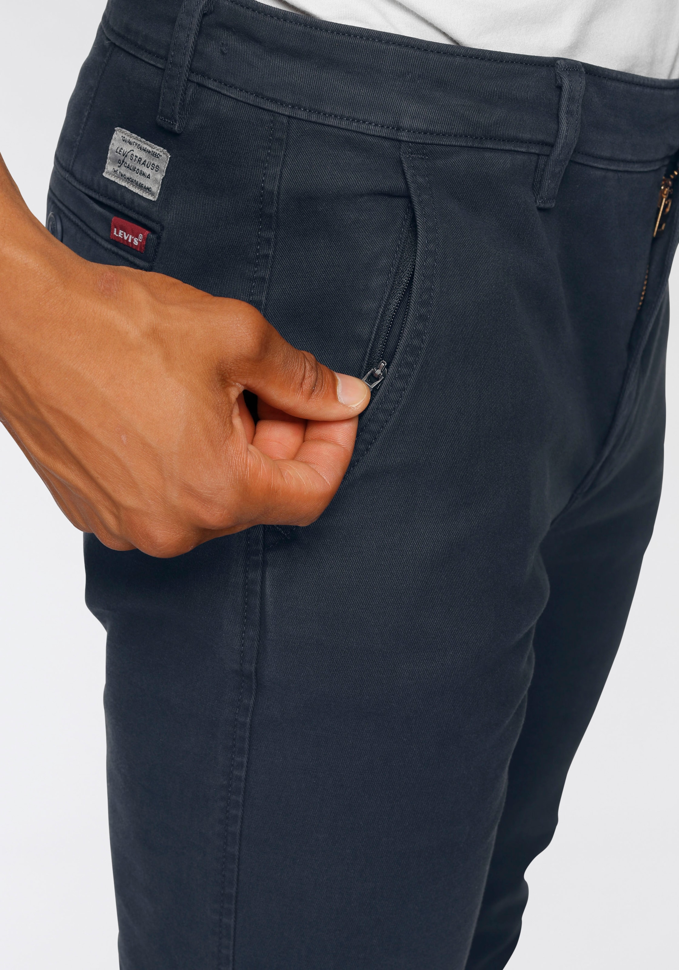 Levi's® Chinohose »LE XX CHINO SLIM TAPER«, mit Markenlogo